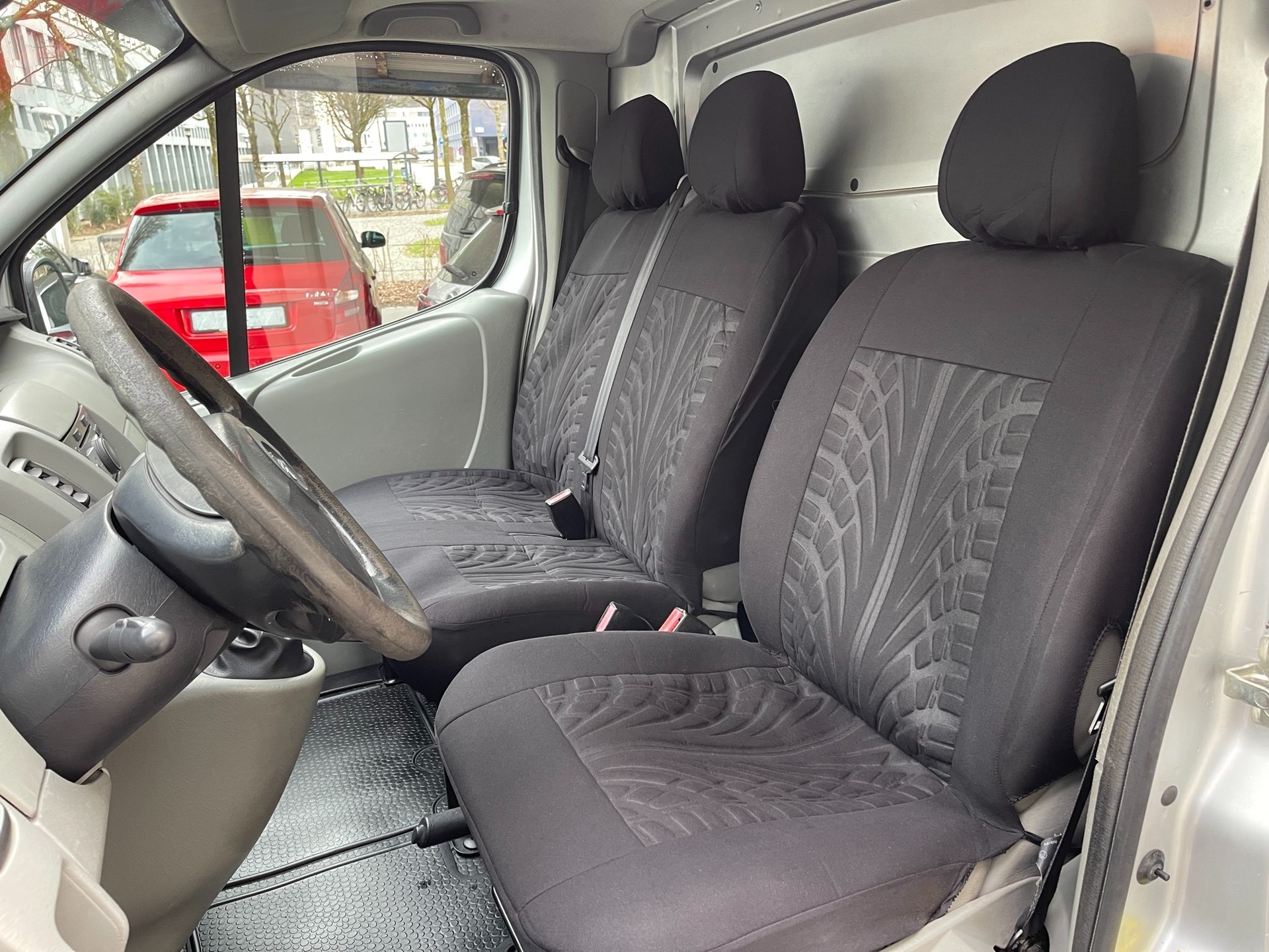 OPEL Vivaro 2.5 CDTI 2.7t L1H1-image-7