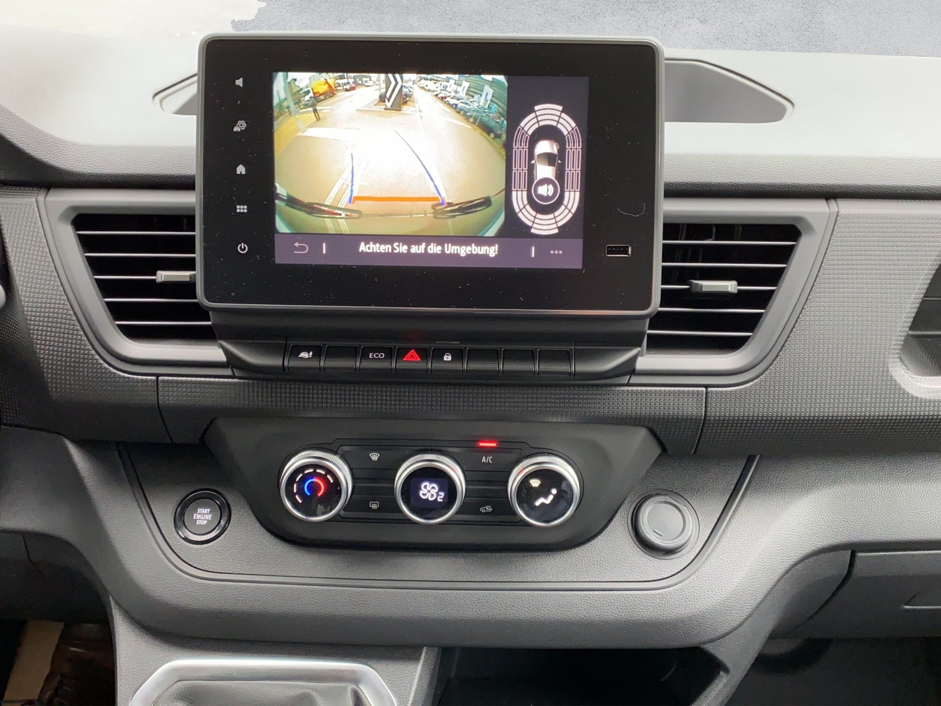 RENAULT Trafic Elektro EV52 22kW L2H1 Elektrofahrzeug 100% Elektrik-image-12