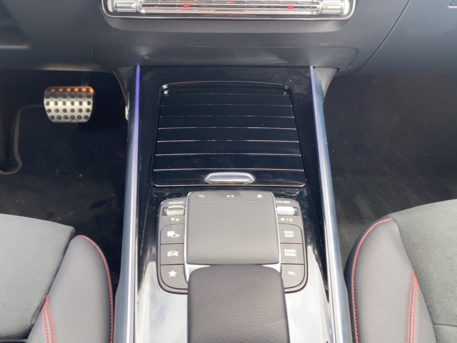 MERCEDES-BENZ EQB 350 AMG Line 4Matic-image-19