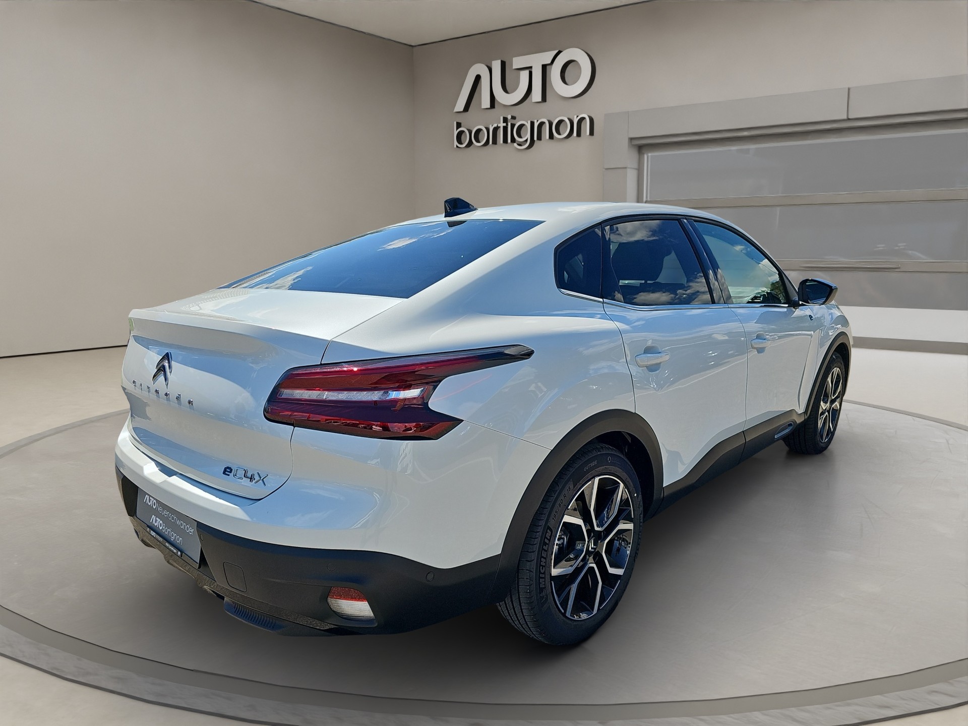 CITROEN C4 X 100 kW Shine-image-4