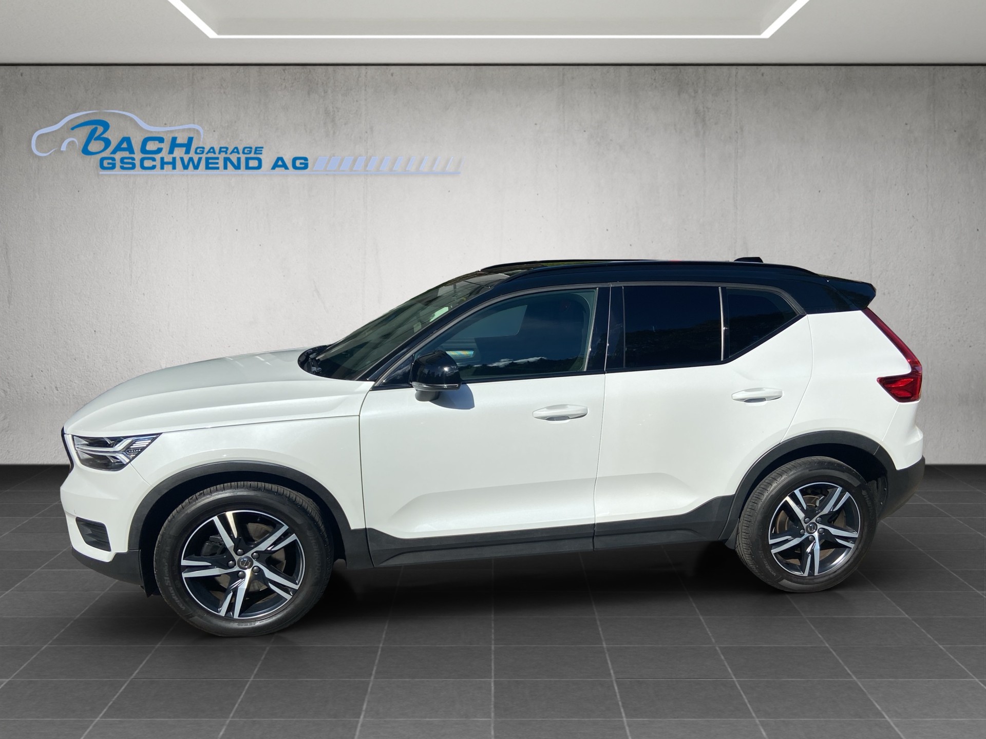 VOLVO XC40 T4 AWD R-Design Geartronic-image-5