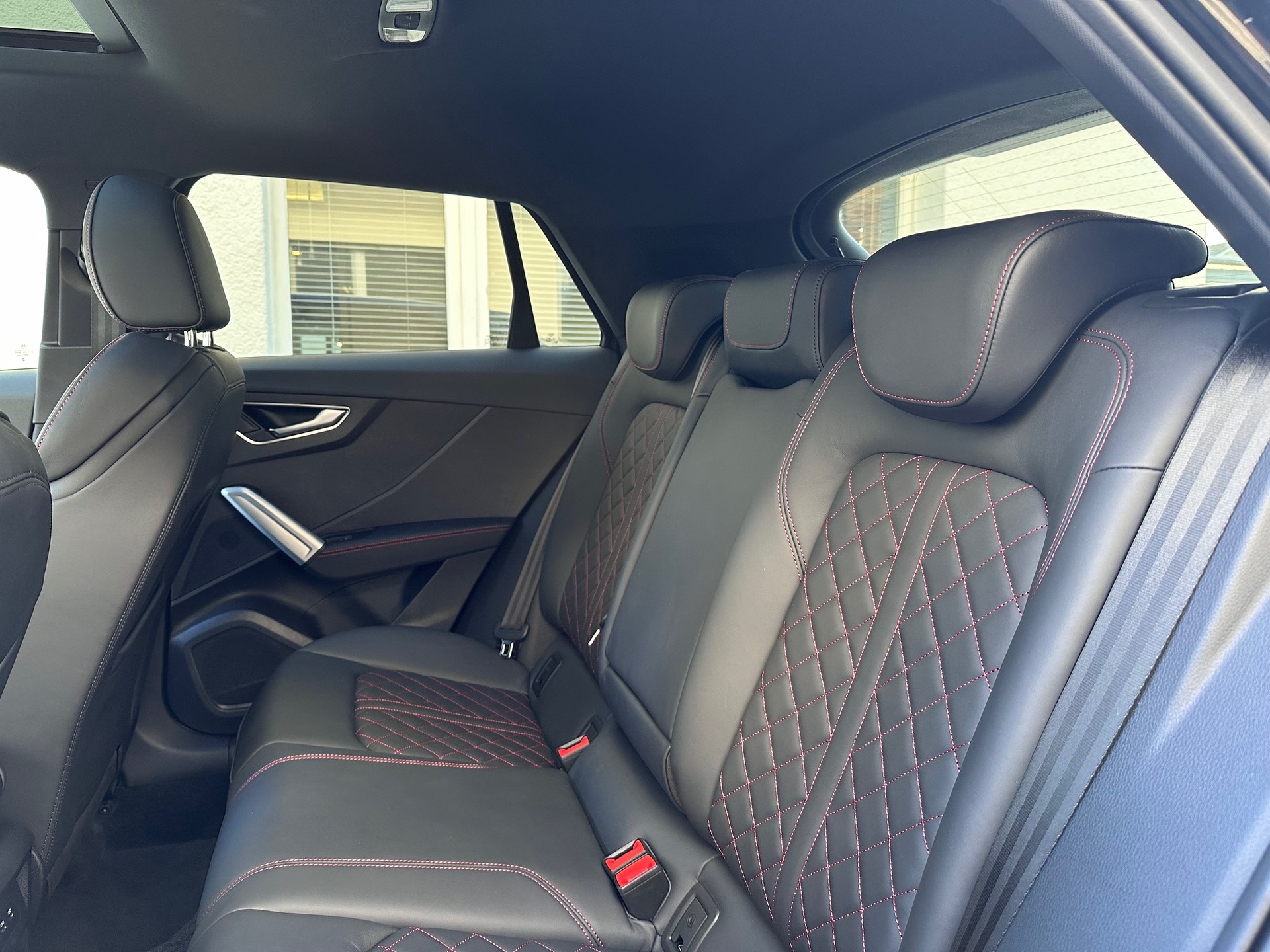 AUDI Q2 40 TFSI S line Attraction quattro S-tronic-image-10