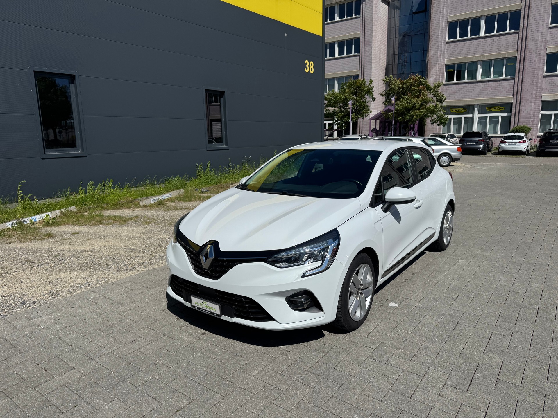 RENAULT Clio 1.0 Business-image-0
