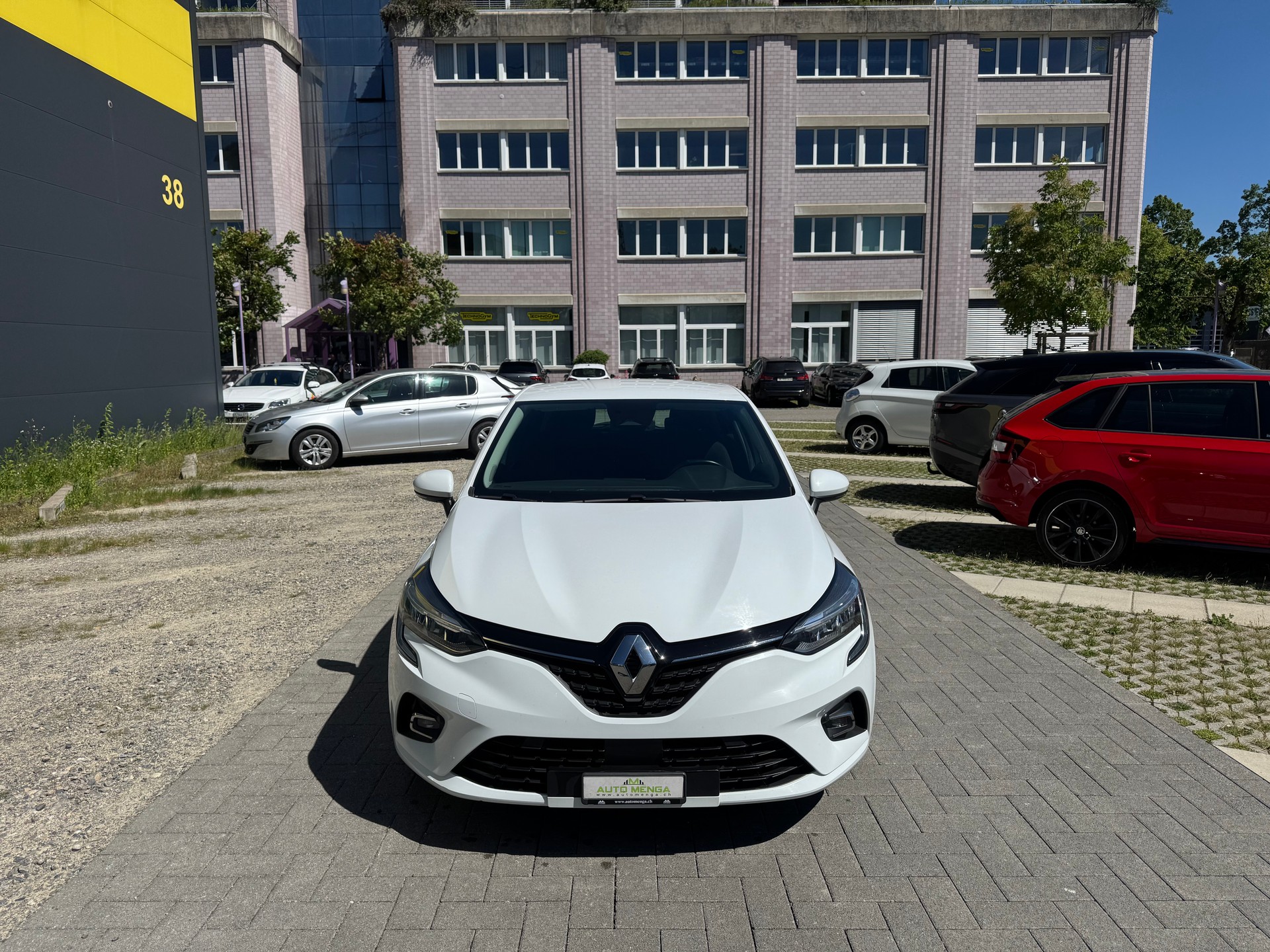 RENAULT Clio 1.0 Business-image-1