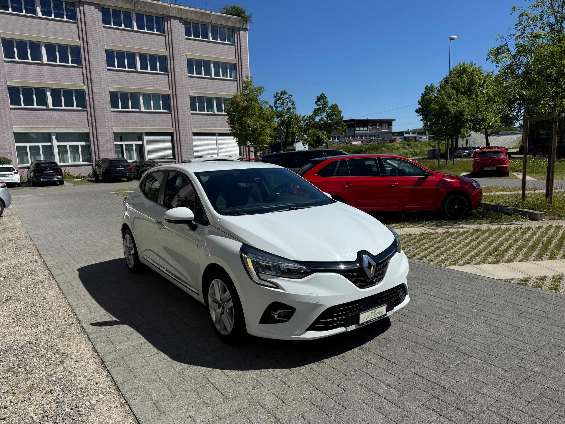 RENAULT Clio 1.0 Business-image-2