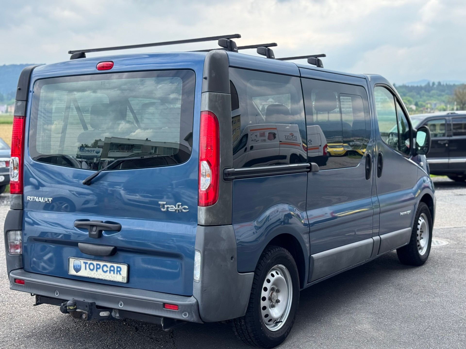 RENAULT Trafic 2.5 dCi L1H1 Passenger Authentique-image-6