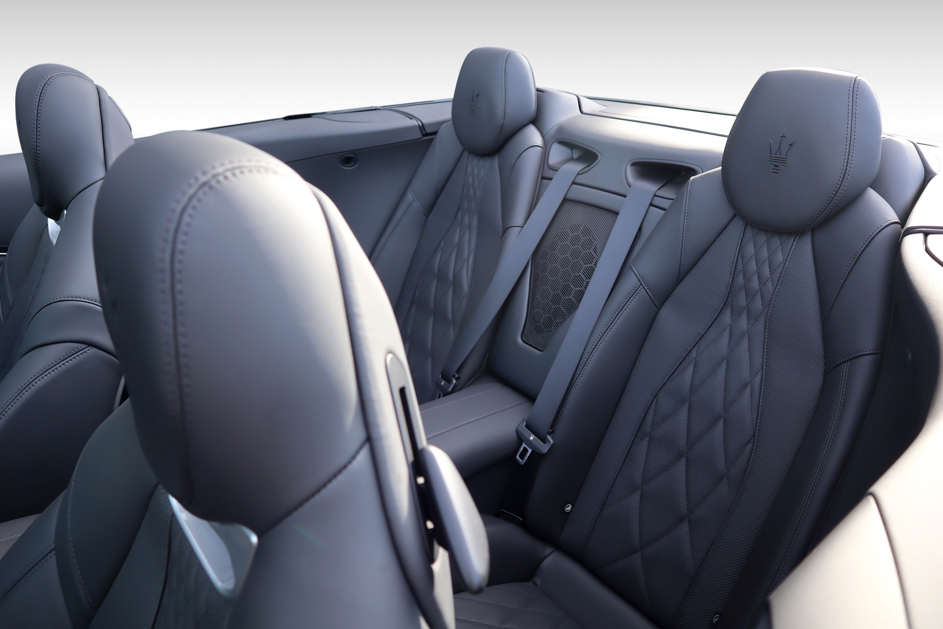 MASERATI GranCabrio Modena-image-15