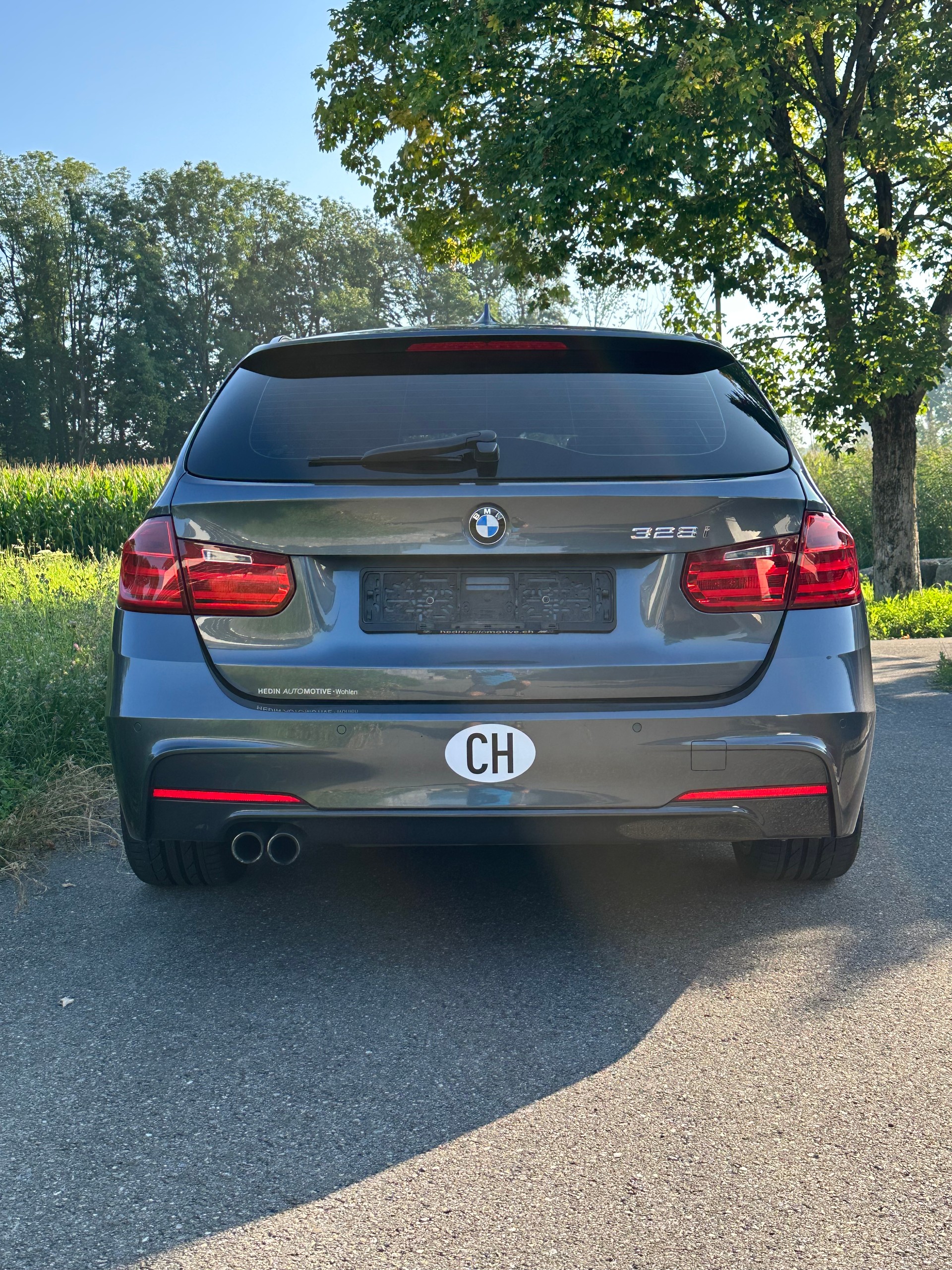 BMW 328i Touring Steptronic M-Sport Line-image-7