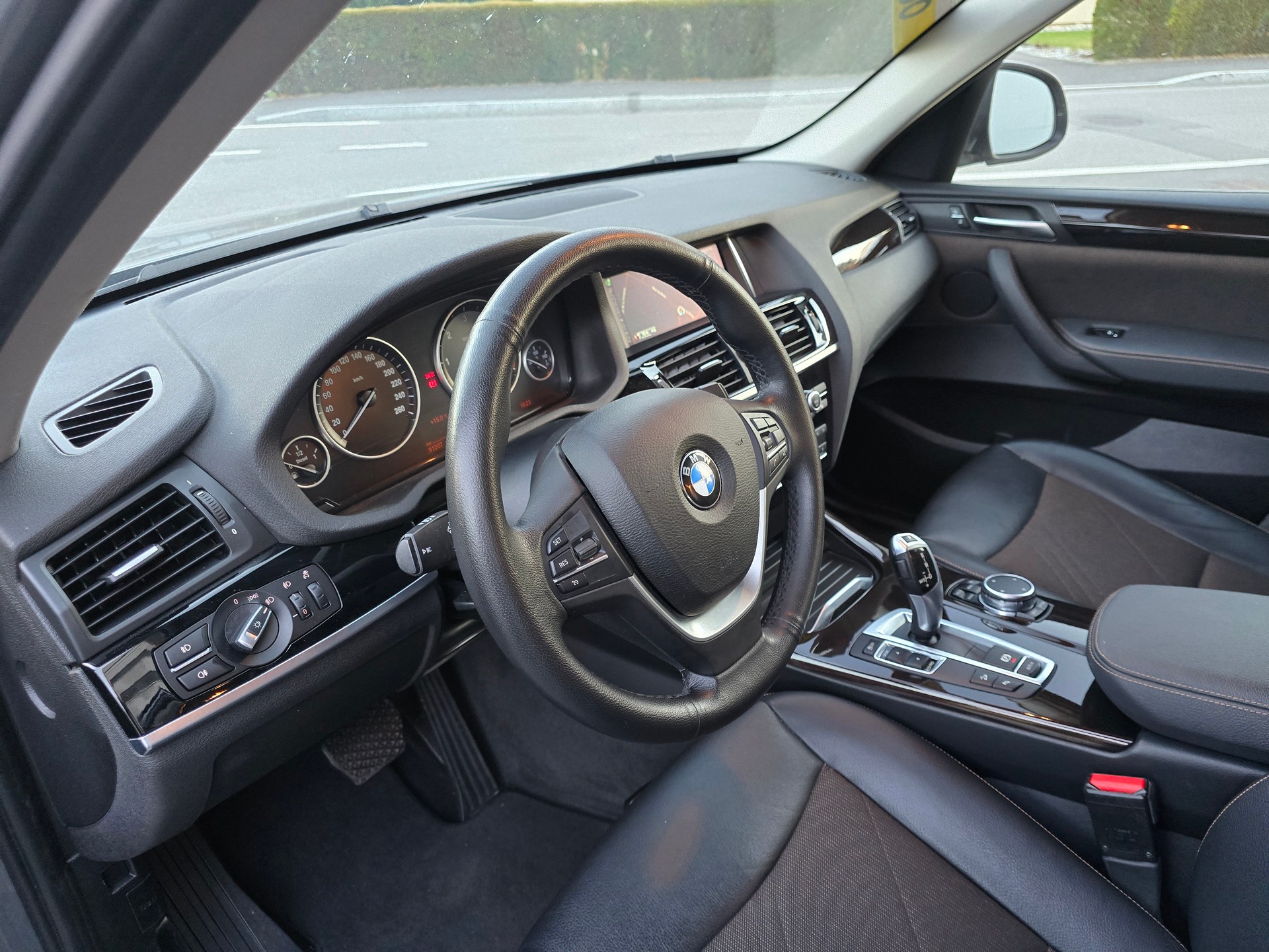 BMW X3 xDrive 20d xLine Steptronic-image-11
