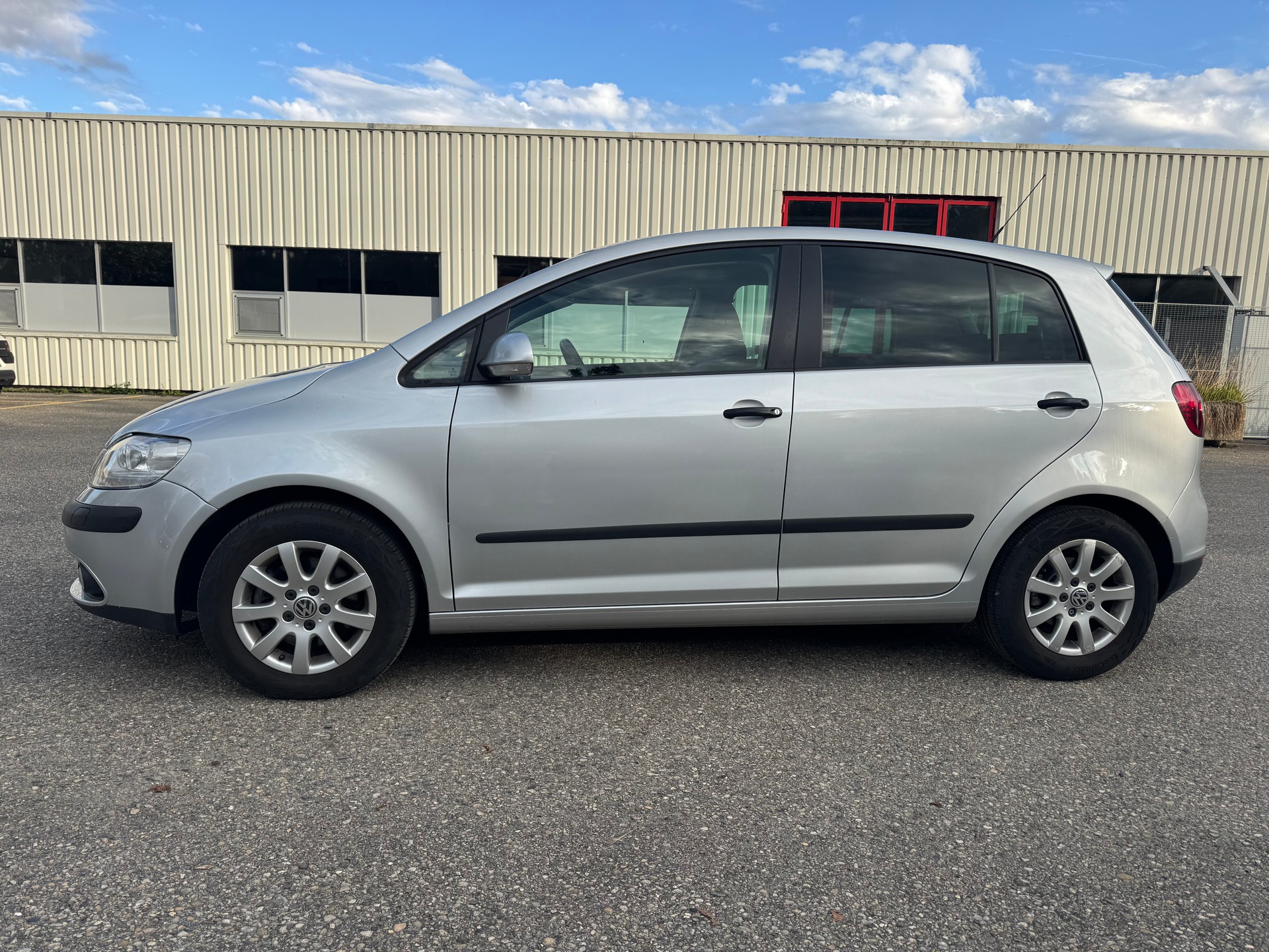 VW Golf Plus 2.0 TDI Comfortline-image-2
