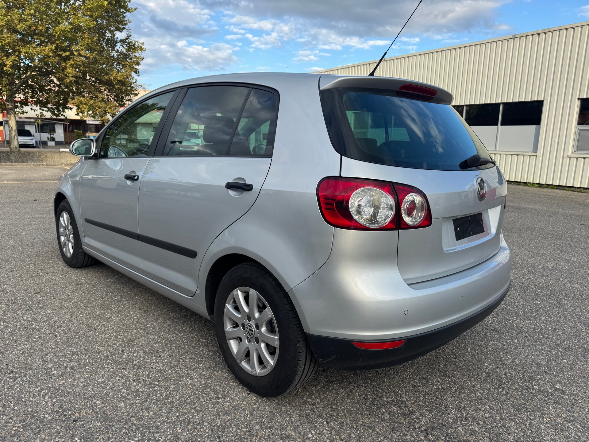 VW Golf Plus 2.0 TDI Comfortline-image-4