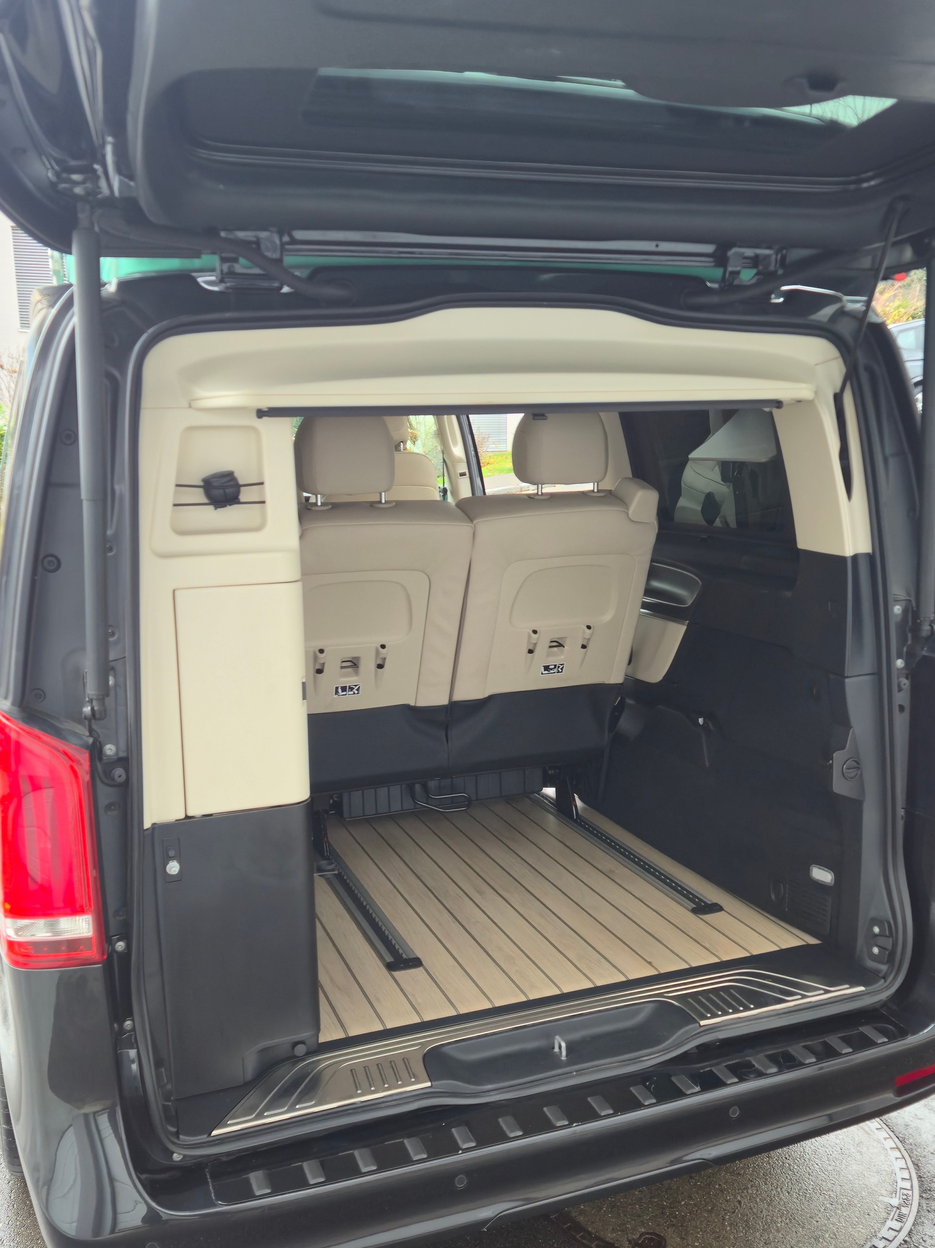 MERCEDES-BENZ Marco Polo 300 d AMG 4M Automat Airsuspension-image-11