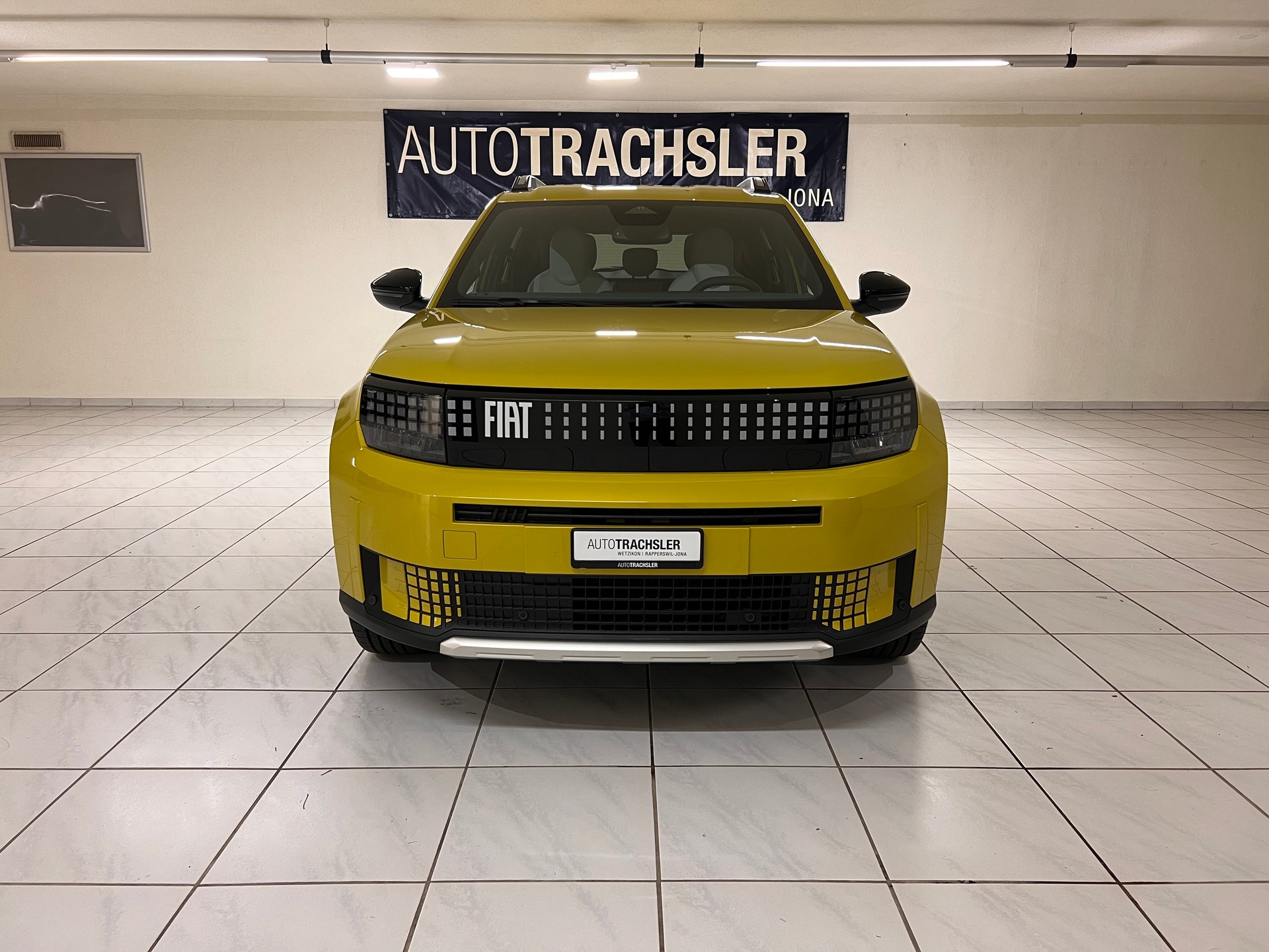 FIAT Grande Panda Elektro La Prima-image-1