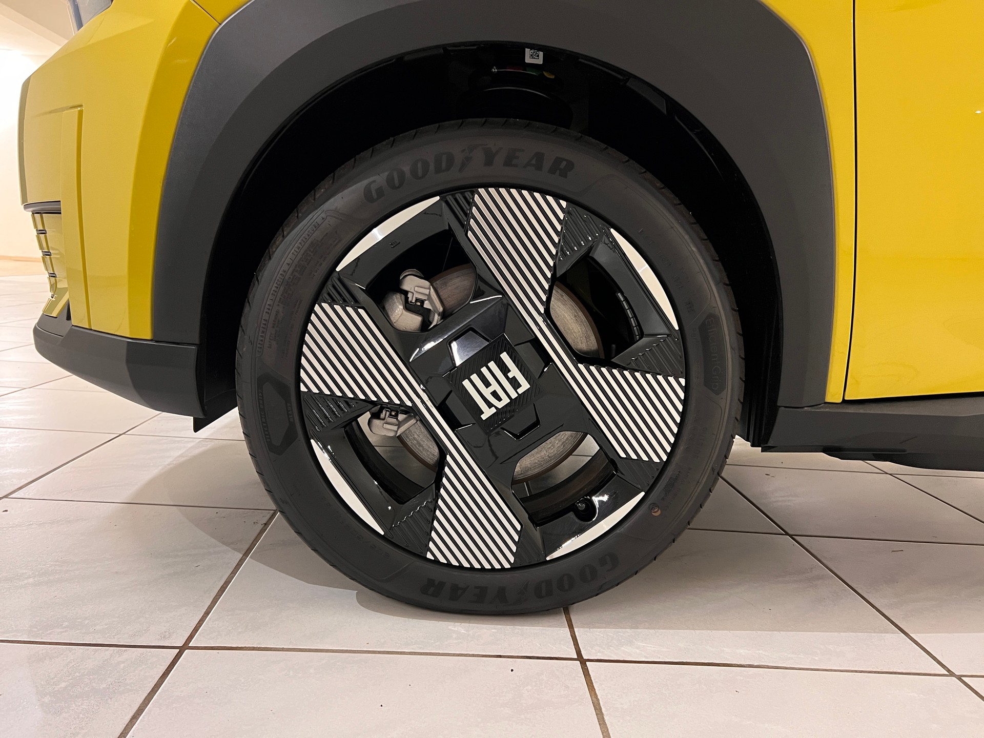 FIAT Grande Panda Elektro La Prima-image-5