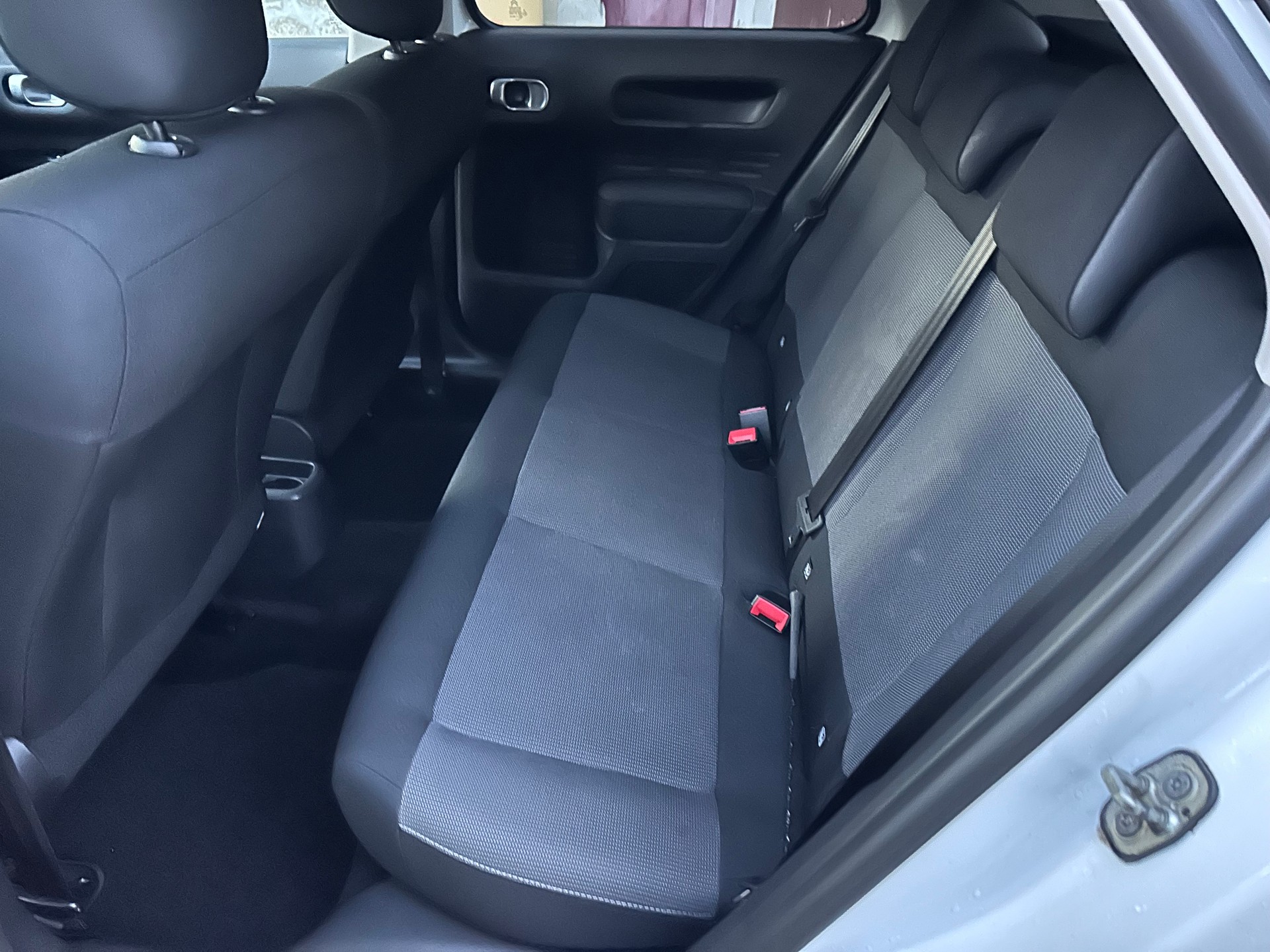 CITROEN C4 Cactus 1.6 BlueHDi-image-6