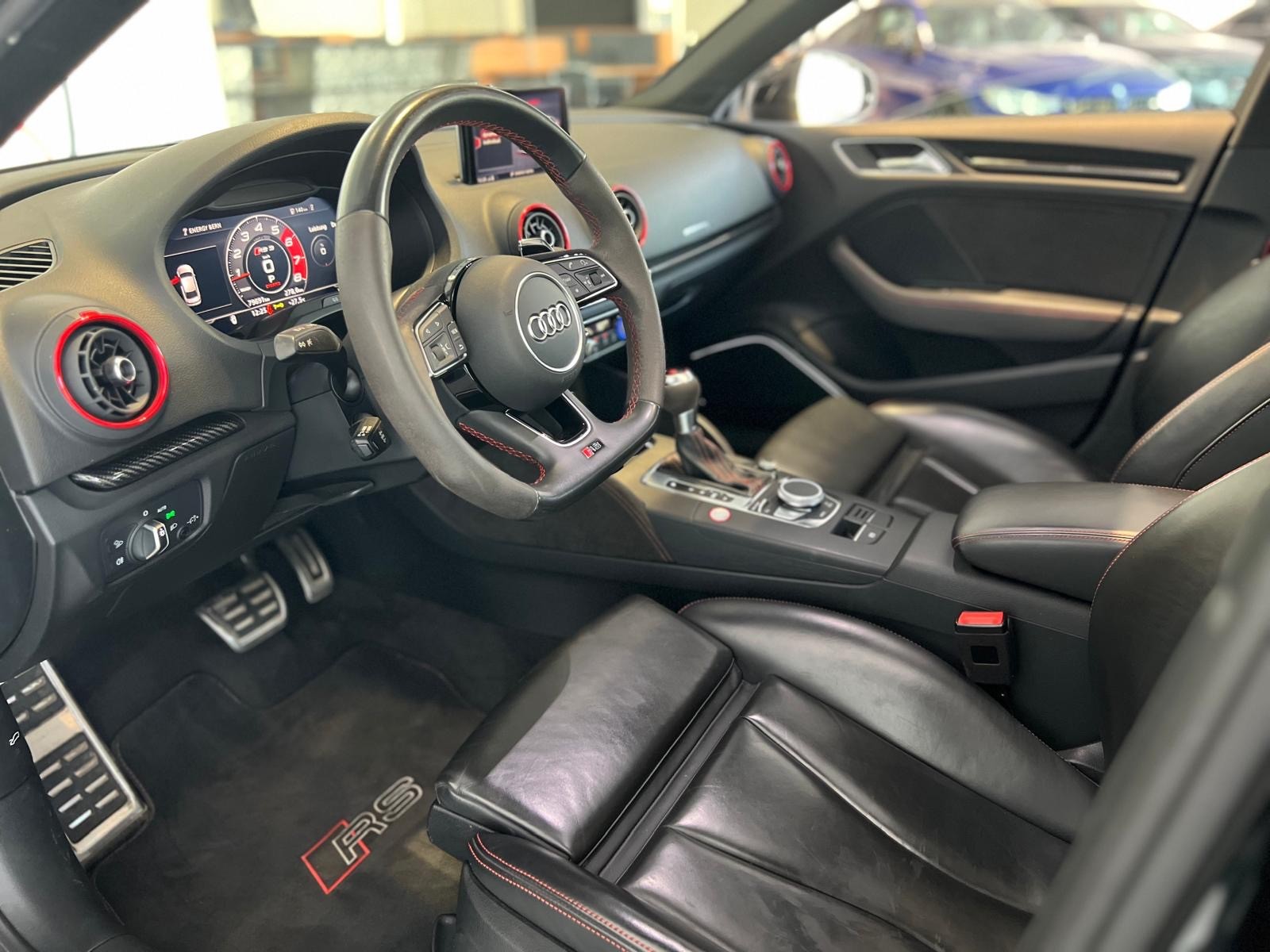 AUDI RS3 Limousine 2.5 TSI quattro S-tronic-image-20