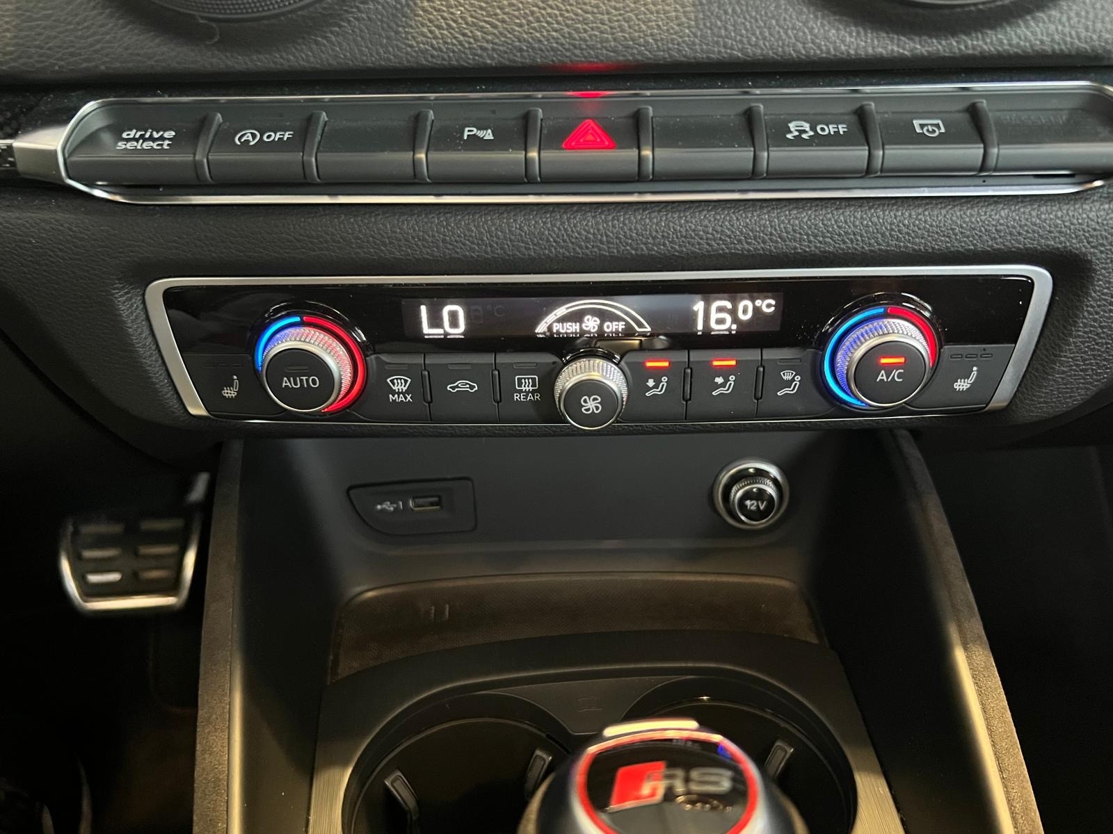 AUDI RS3 Limousine 2.5 TSI quattro S-tronic-image-18