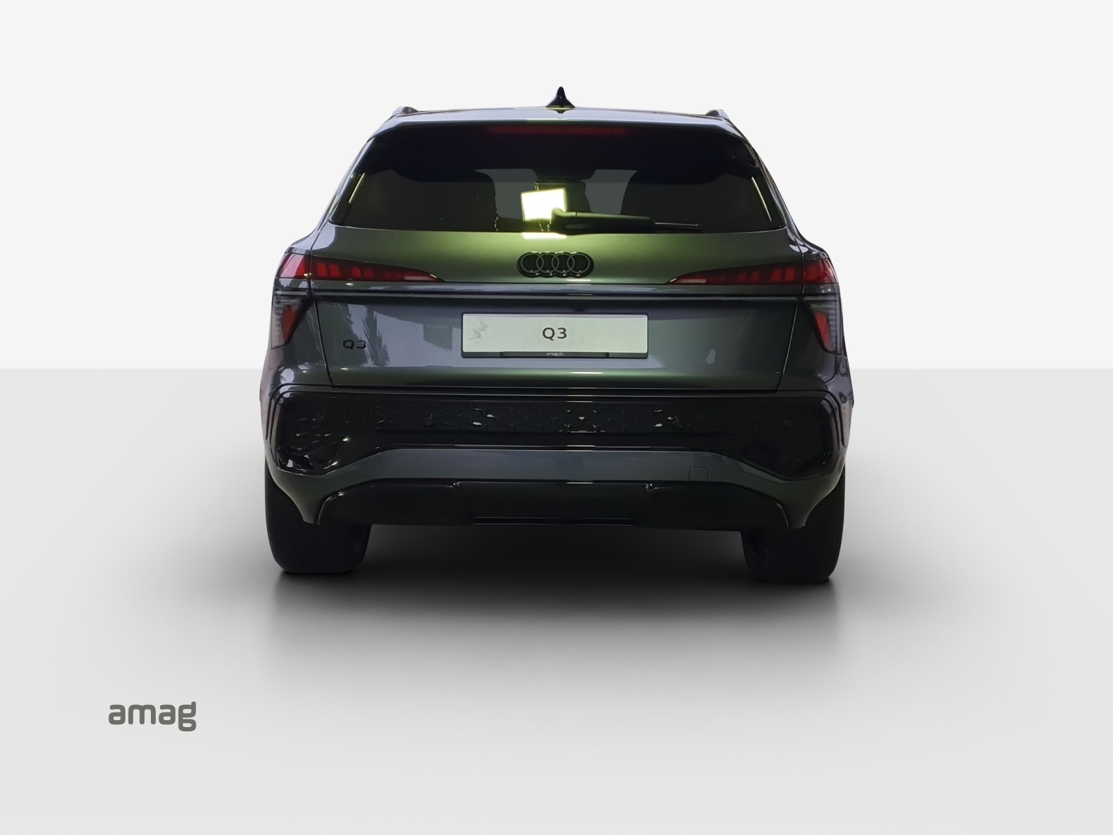 AUDI Q3 SUV 110 kW TFSI S tronic-image-3
