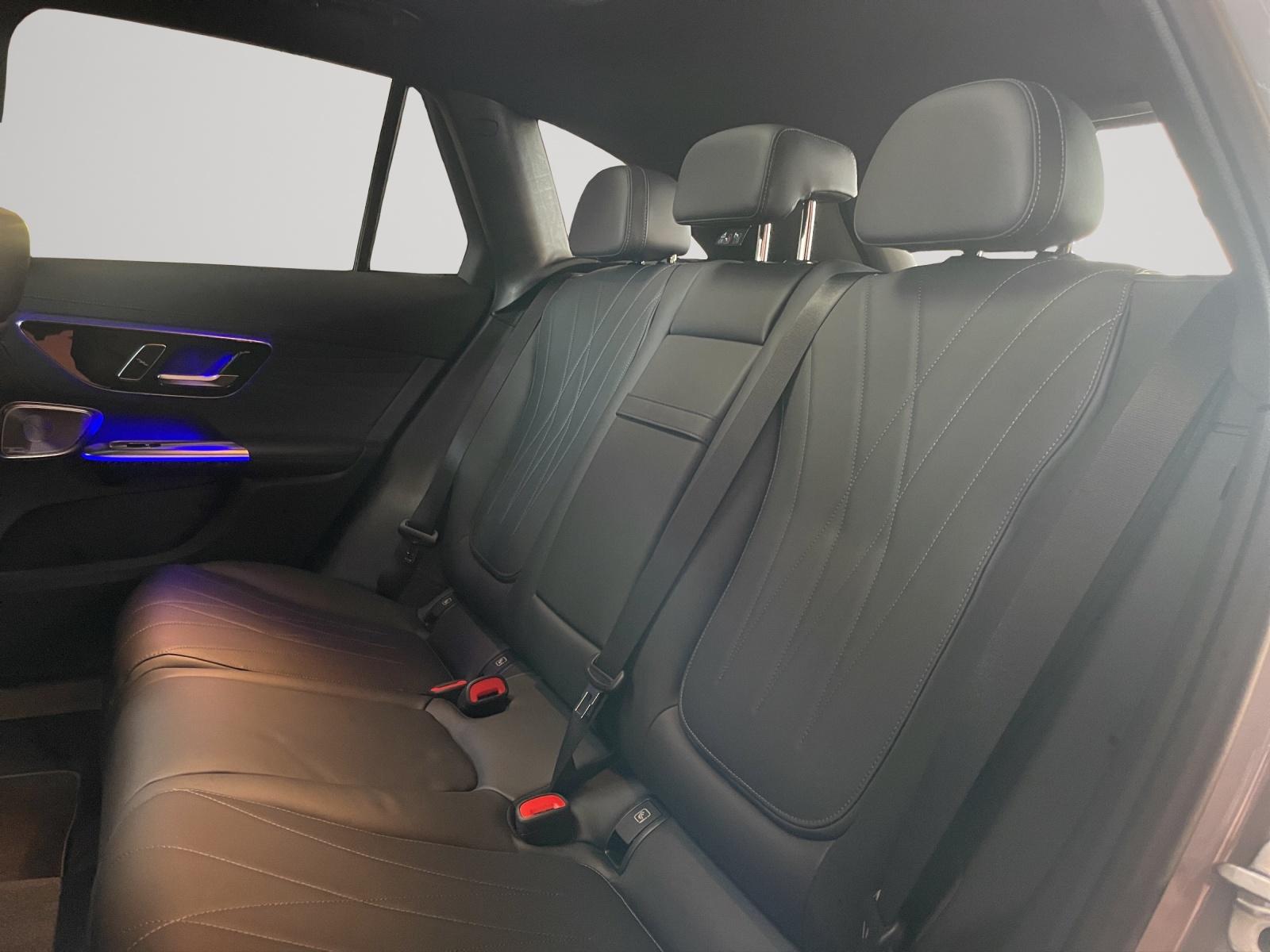 MERCEDES-BENZ GLC 300 de 4MATIC EQ Star AMG Line-image-7