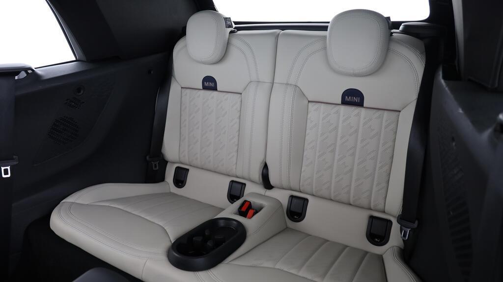 MINI Cooper S Cabrio-image-19