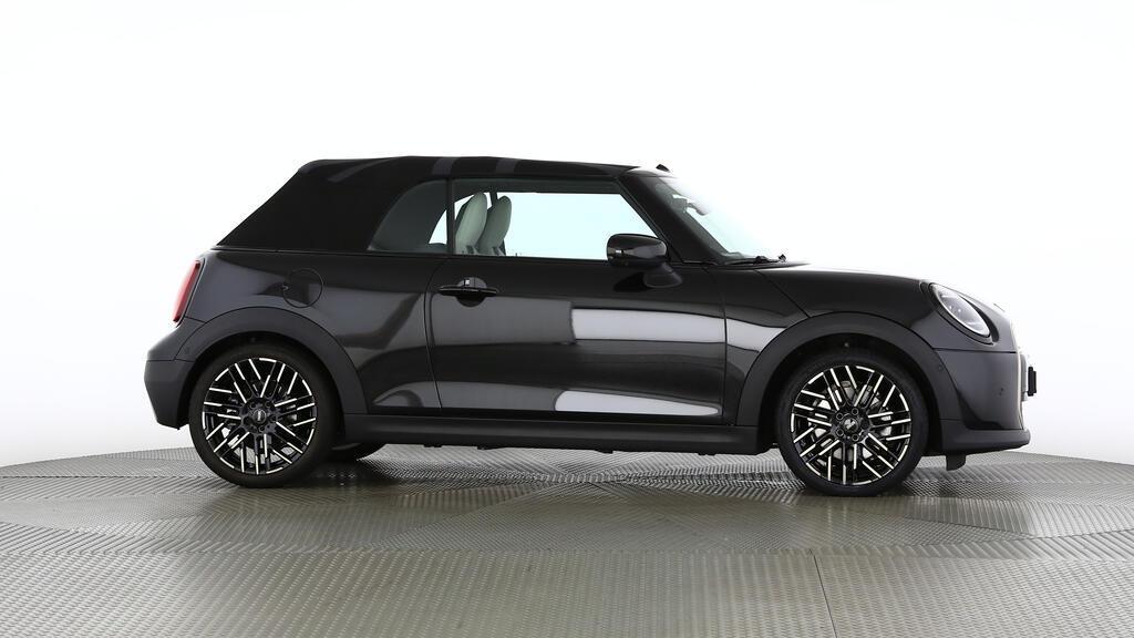 MINI Cooper S Cabrio-image-1