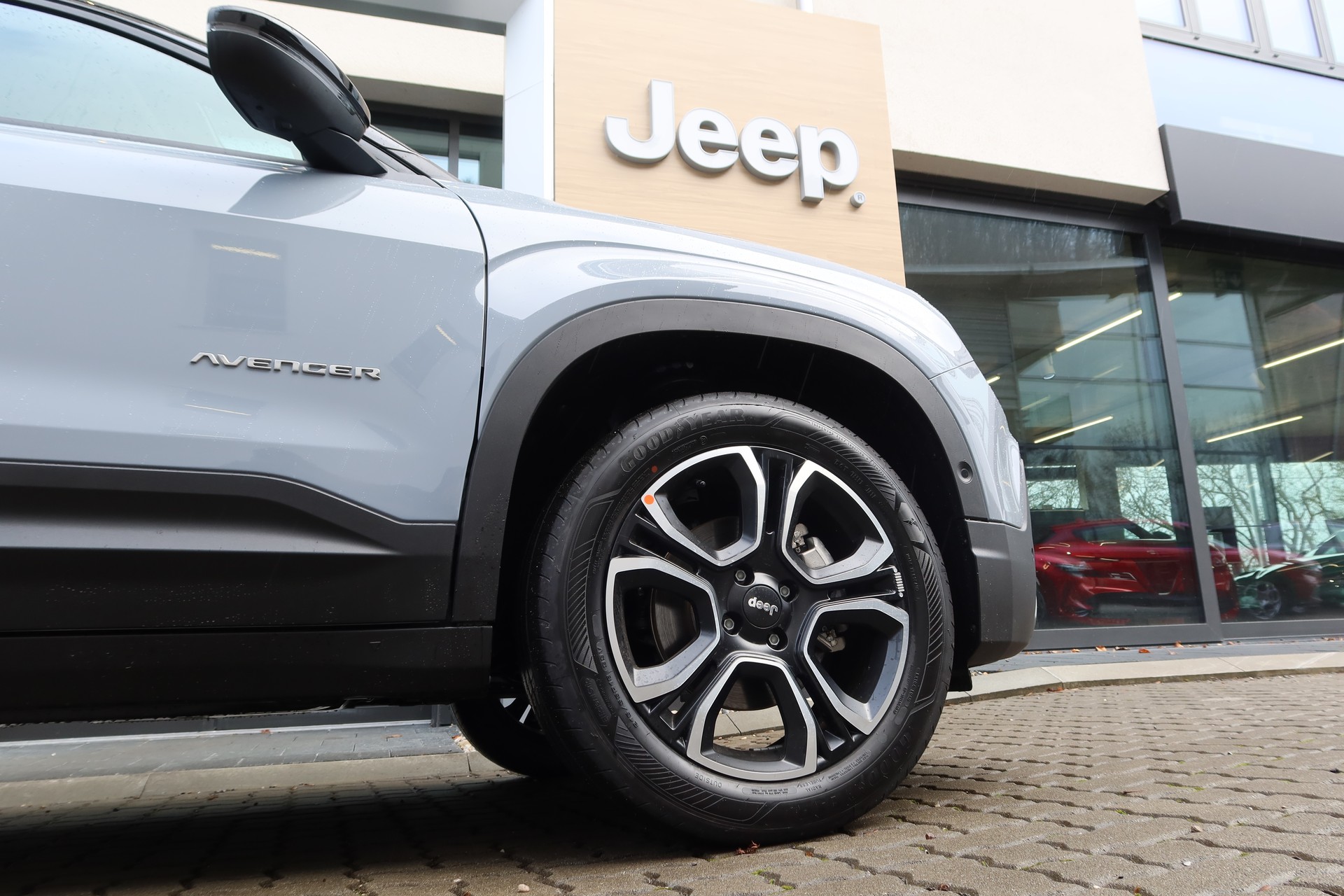 JEEP Avenger 1.2 T Summit Sky-image-7