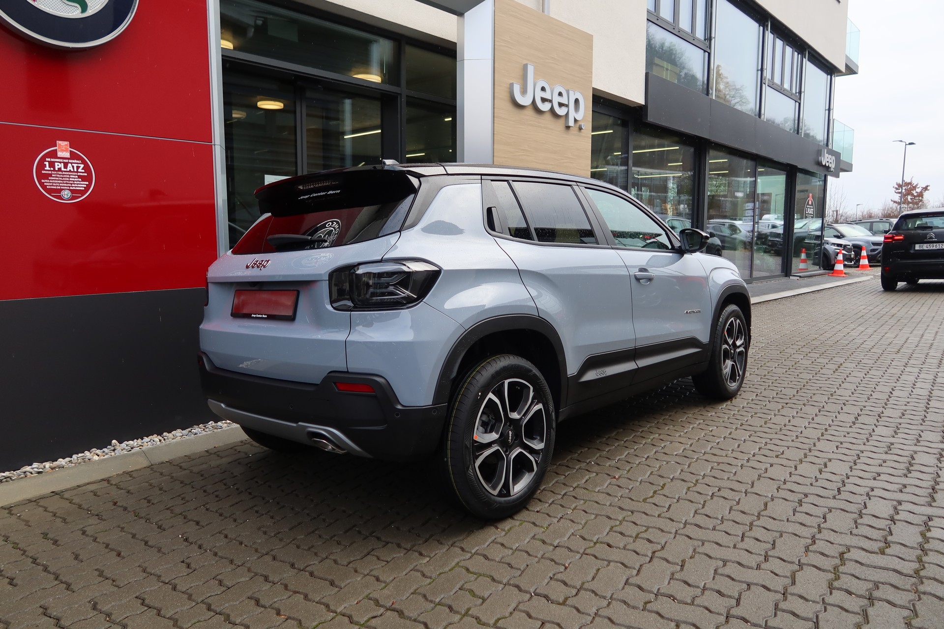 JEEP Avenger 1.2 T Summit Sky-image-6