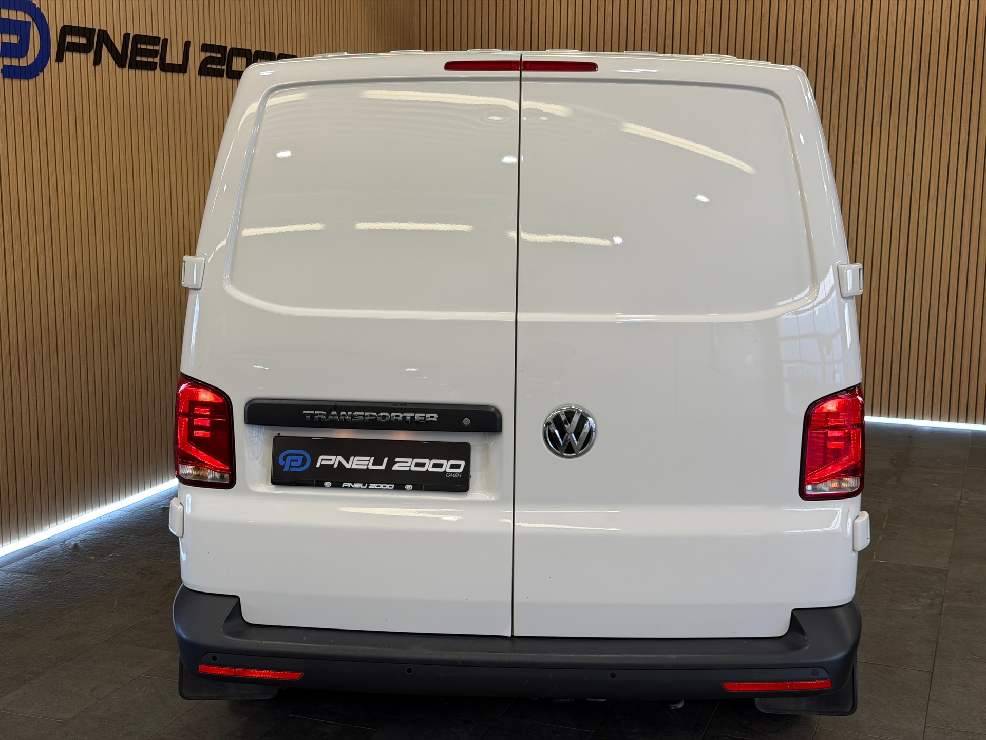 VW T6.1 2.0 TDI TRANSPORTER 3 Plätzer-showroom-element-3
