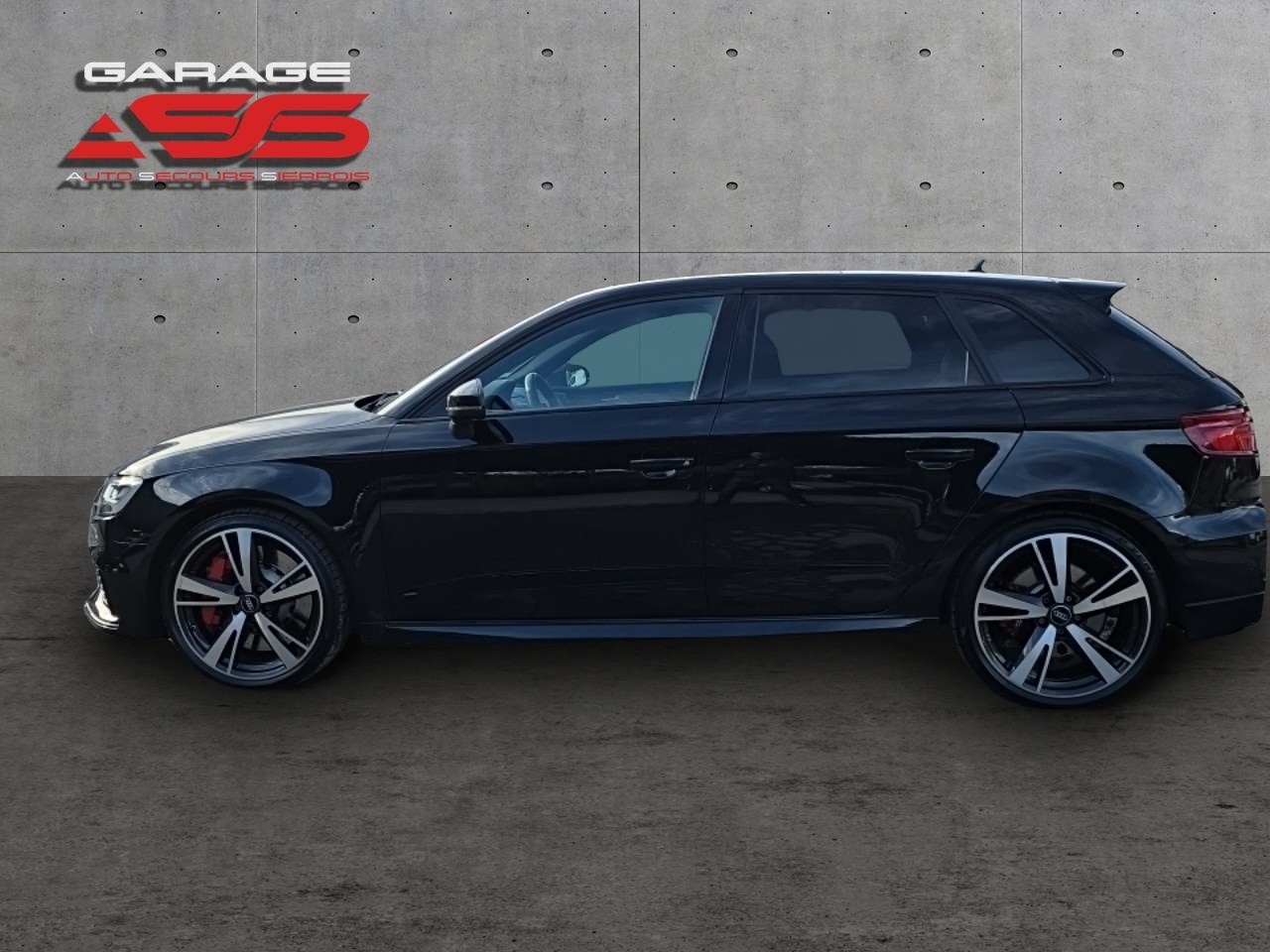 AUDI RS3 Sportback 2.5 TSI quattro S-tronic-image-8