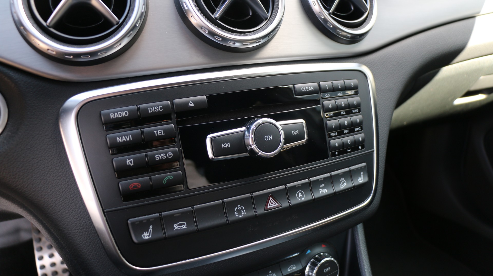 MERCEDES-BENZ GLA 250 AMG Line 4Matic-image-20