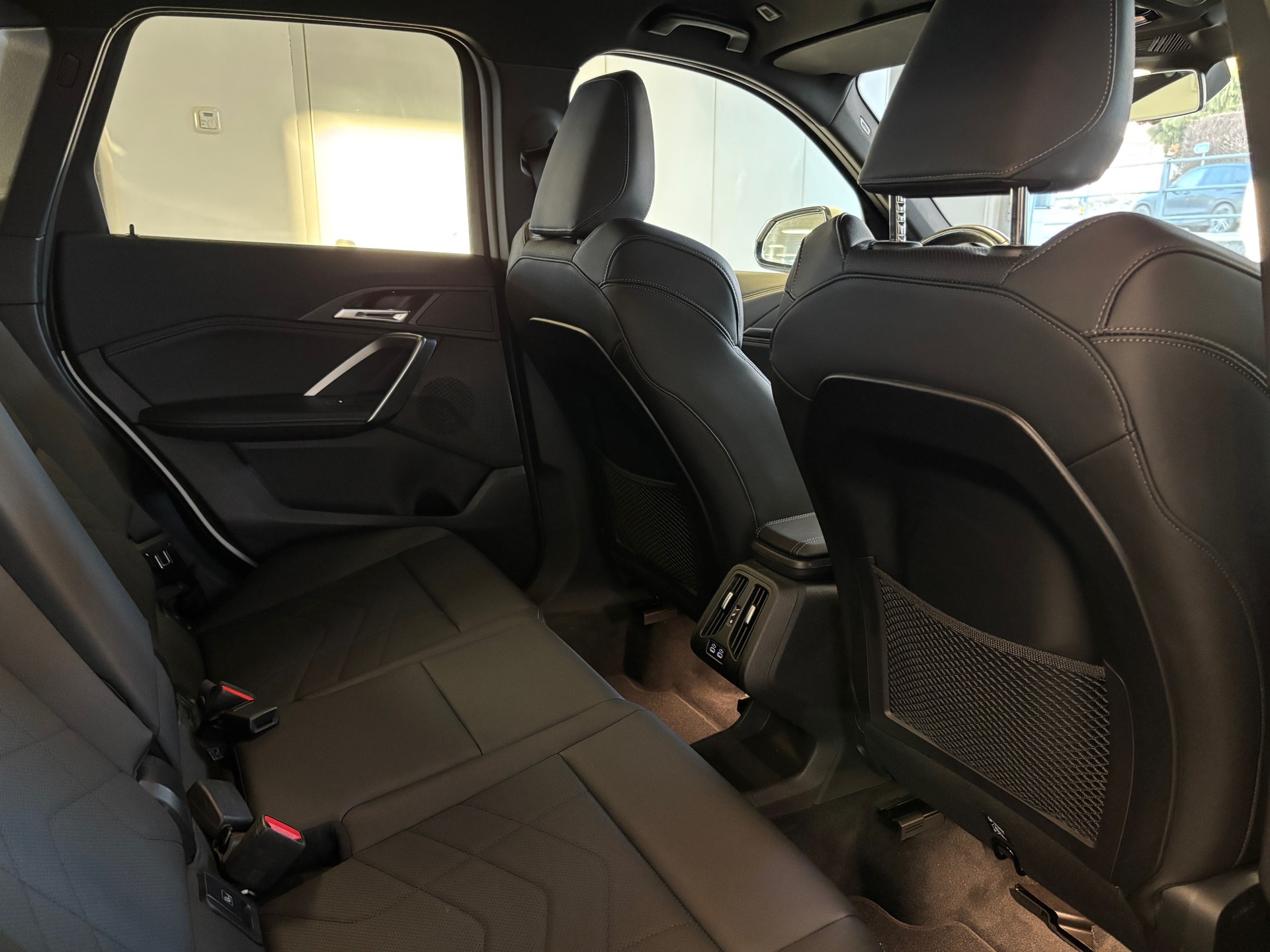 BMW X1 sDrive 18d M Sport-image-9