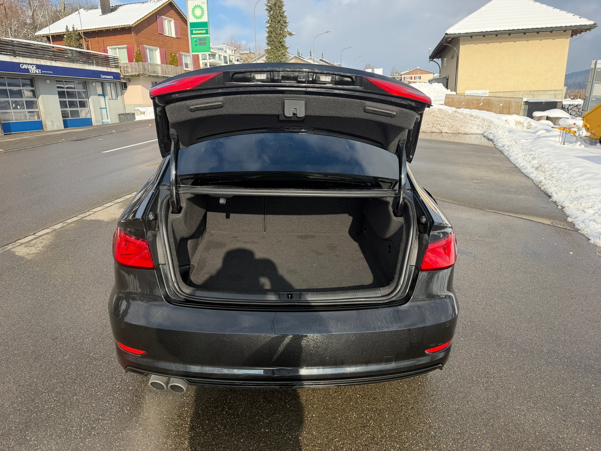 AUDI A3 Limousine 1.8 TFSI Ambition quattro S-tronic-image-9
