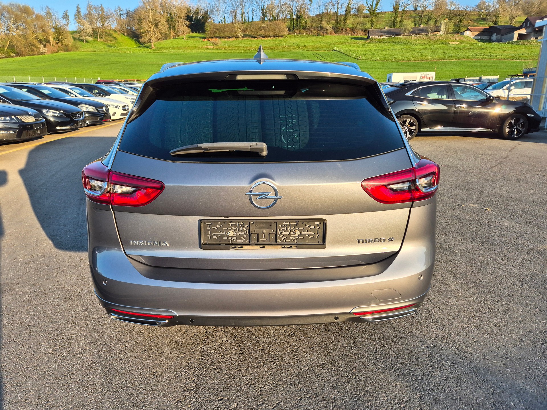 OPEL Insignia 2.0 T Sports Tourer Exclusive 4WD Automat-image-3