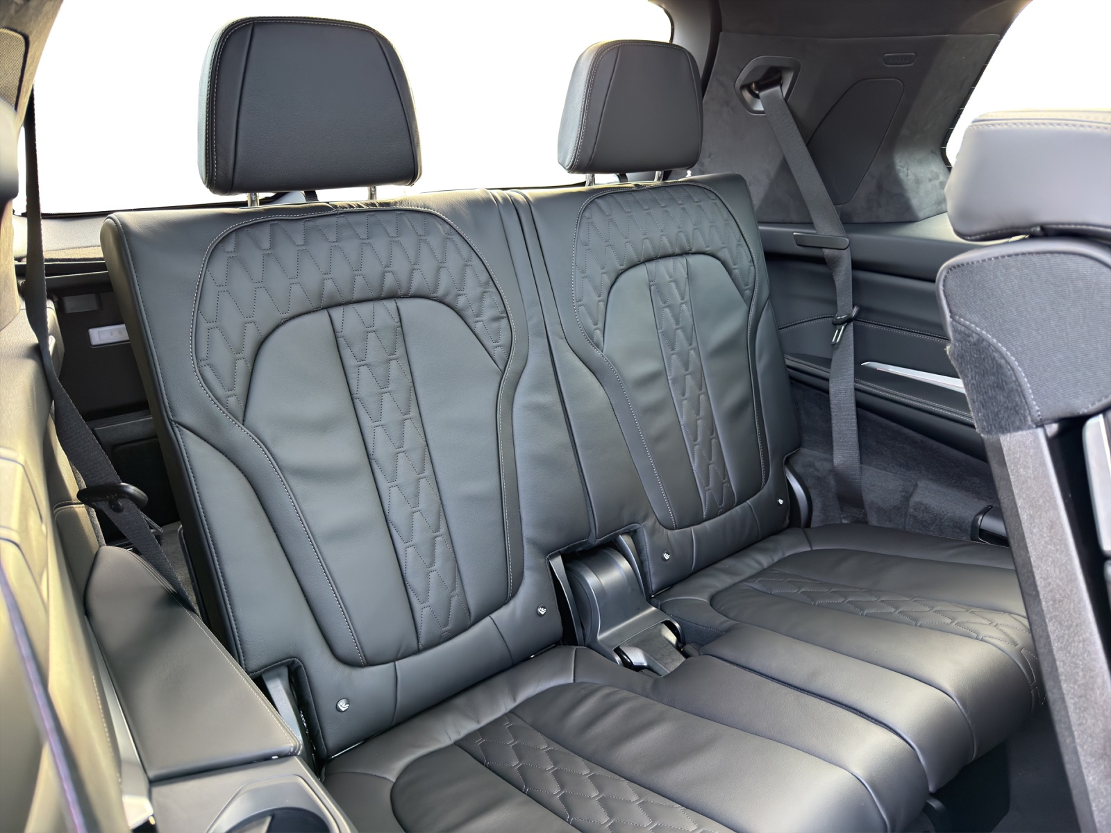 BMW X7 xDrive 48V M60i Steptronic M Sport Pro-image-17