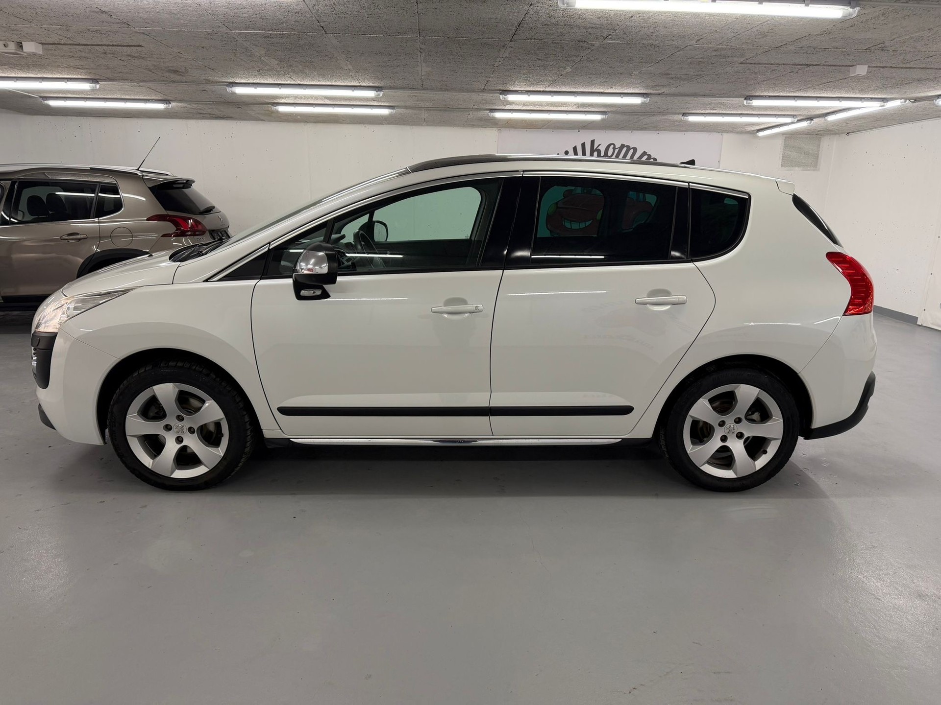 PEUGEOT 3008 1.6 16V T Sport Pack Tiptronic-image-4