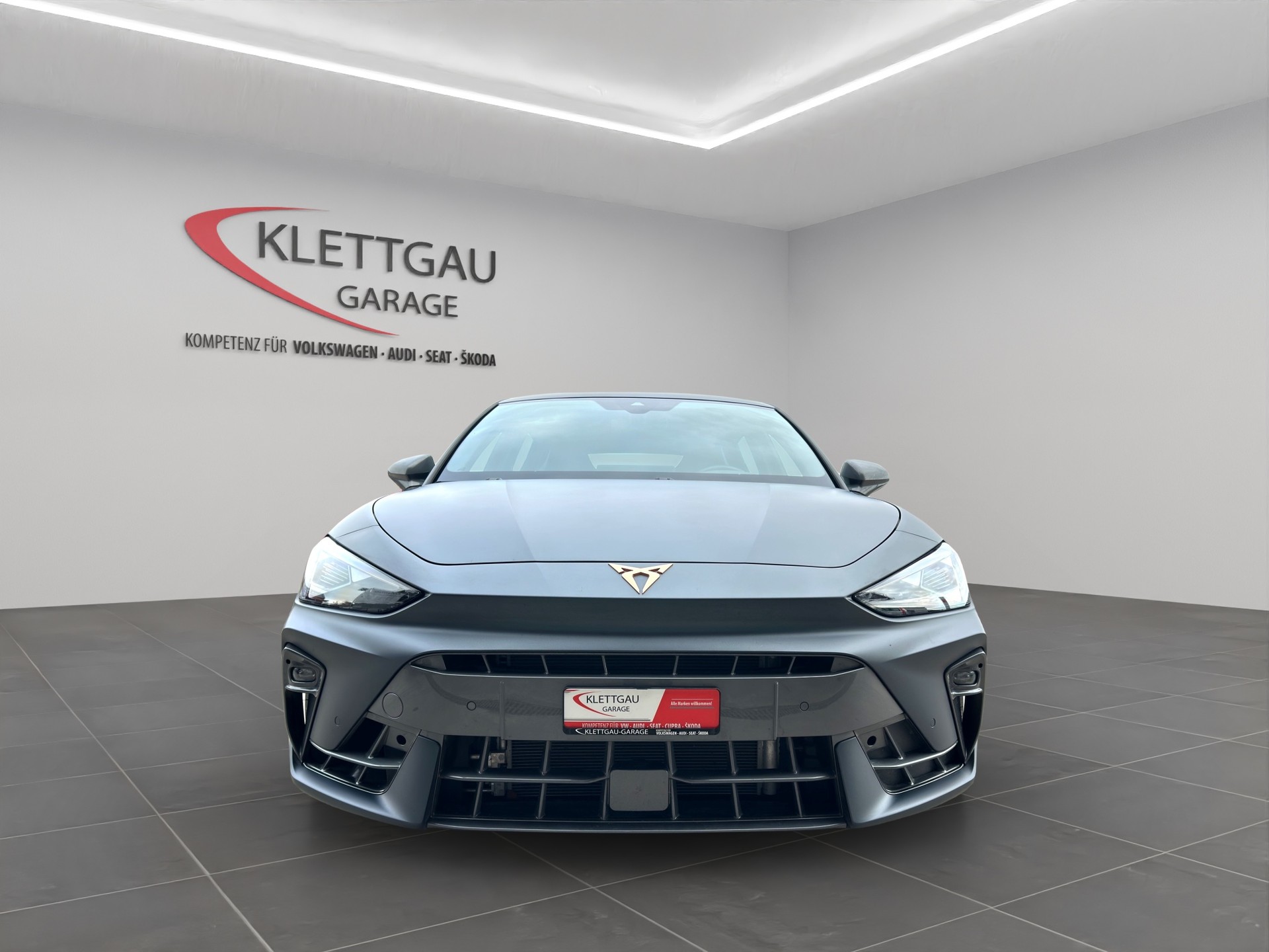 CUPRA Leon 2.0 TSI 300 VZ DSG-image-1