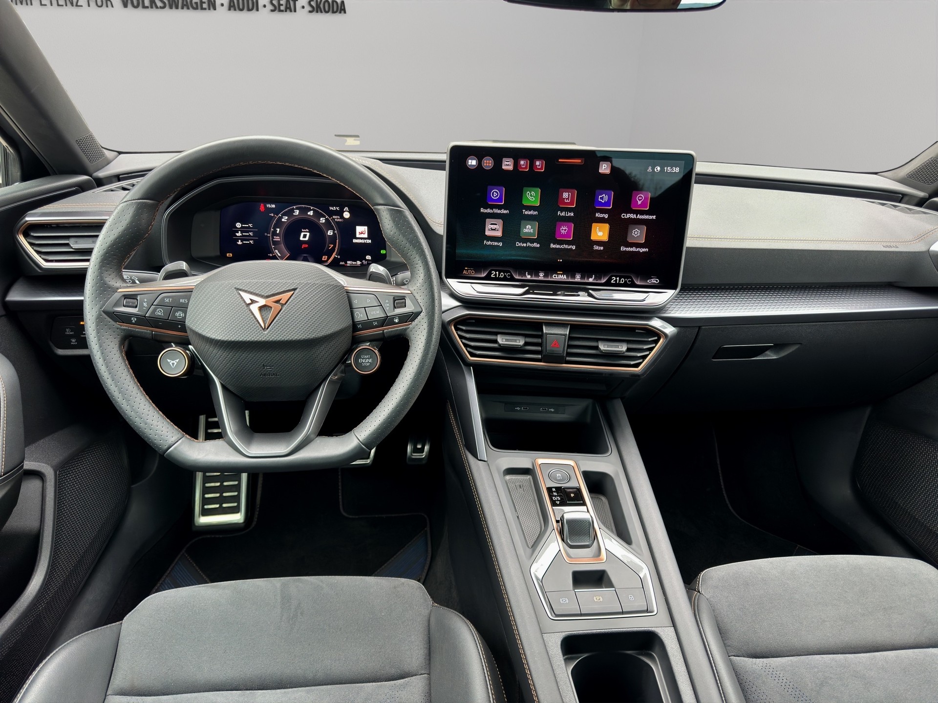 CUPRA Leon 2.0 TSI 300 VZ DSG-image-13