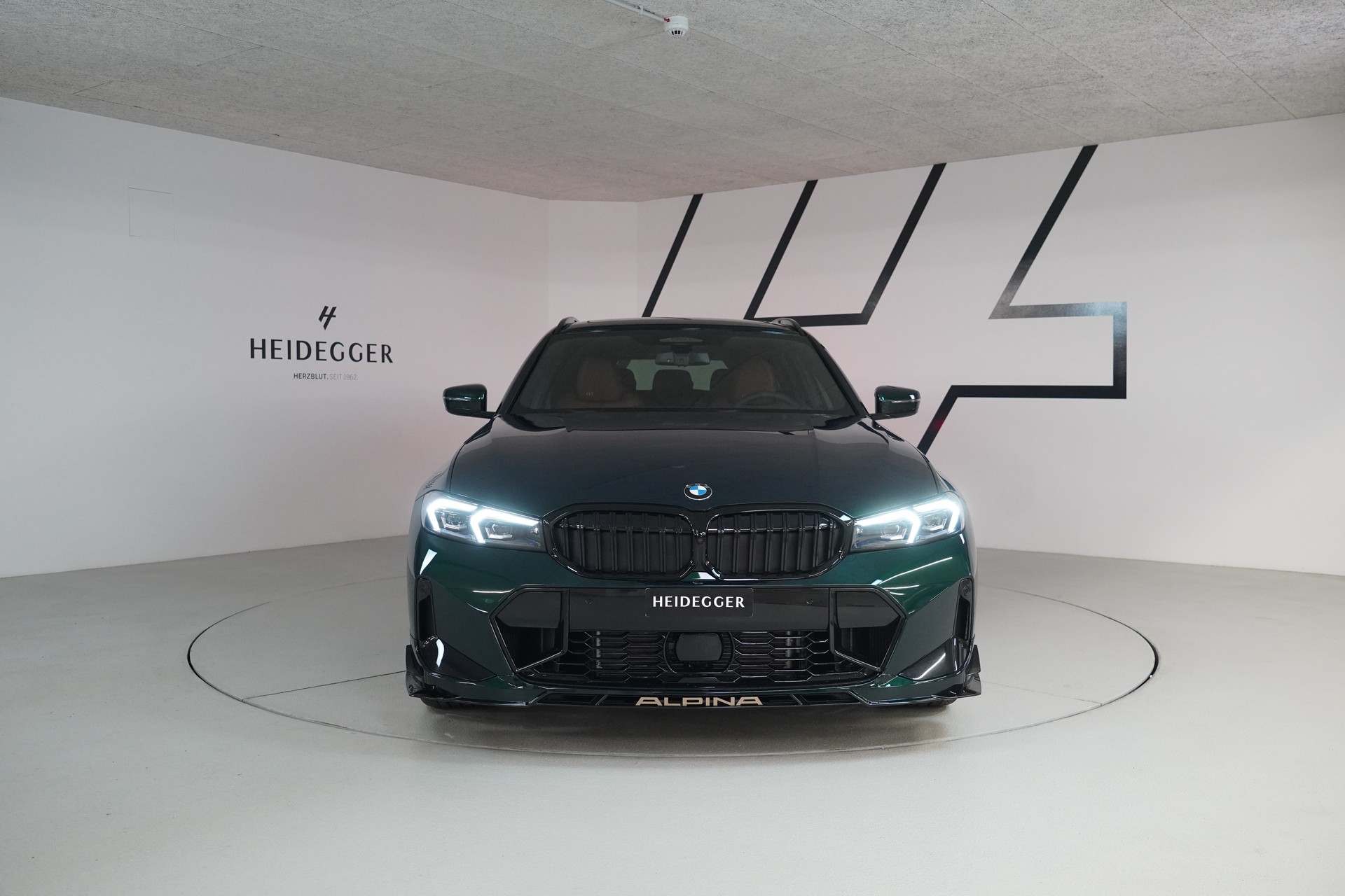 BMW-ALPINA B3 BiTurbo Touring 3.0 xDrive GT Switch-Tronic-showroom-element-1