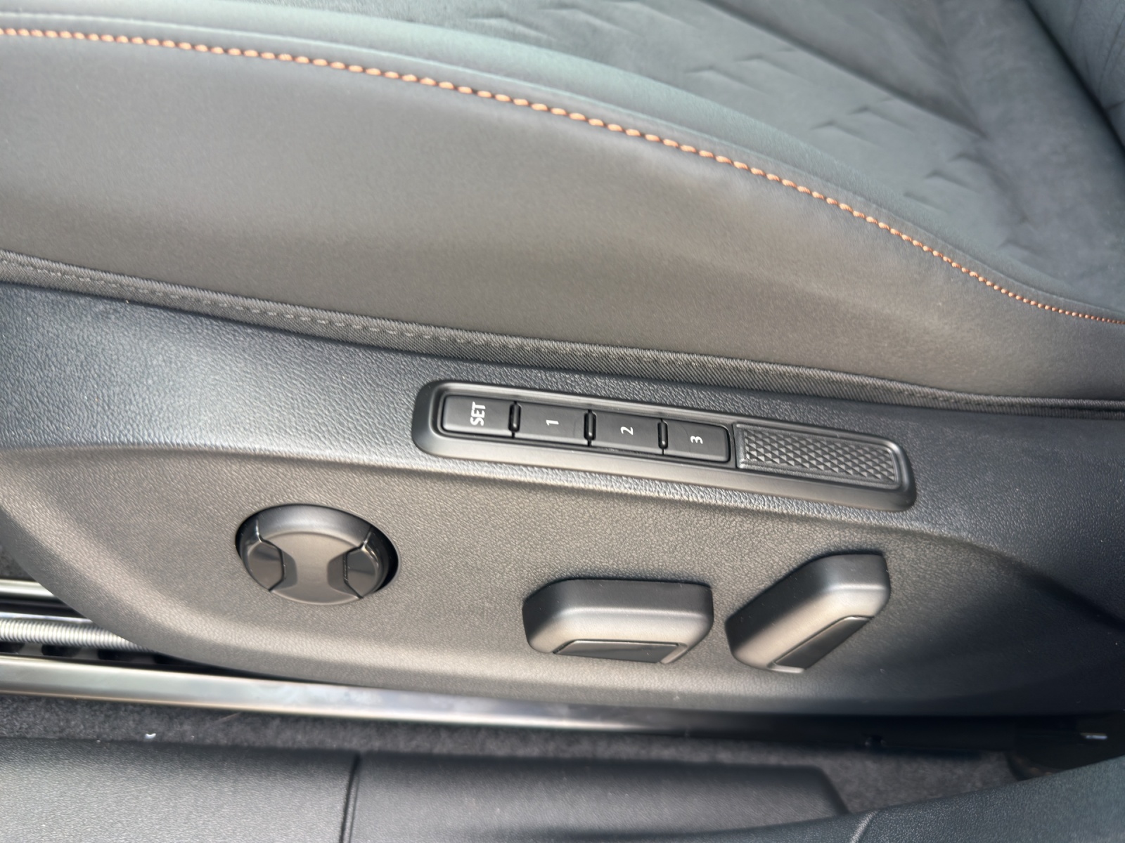 CUPRA Terramar 1.5 eHybrid Prime Edition VZ DSG-image-15