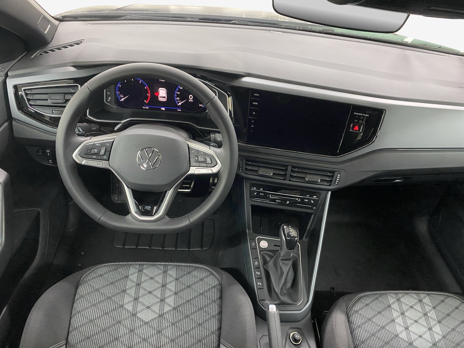 VW Polo 1.0 TSI R-Line United DSG-image-8