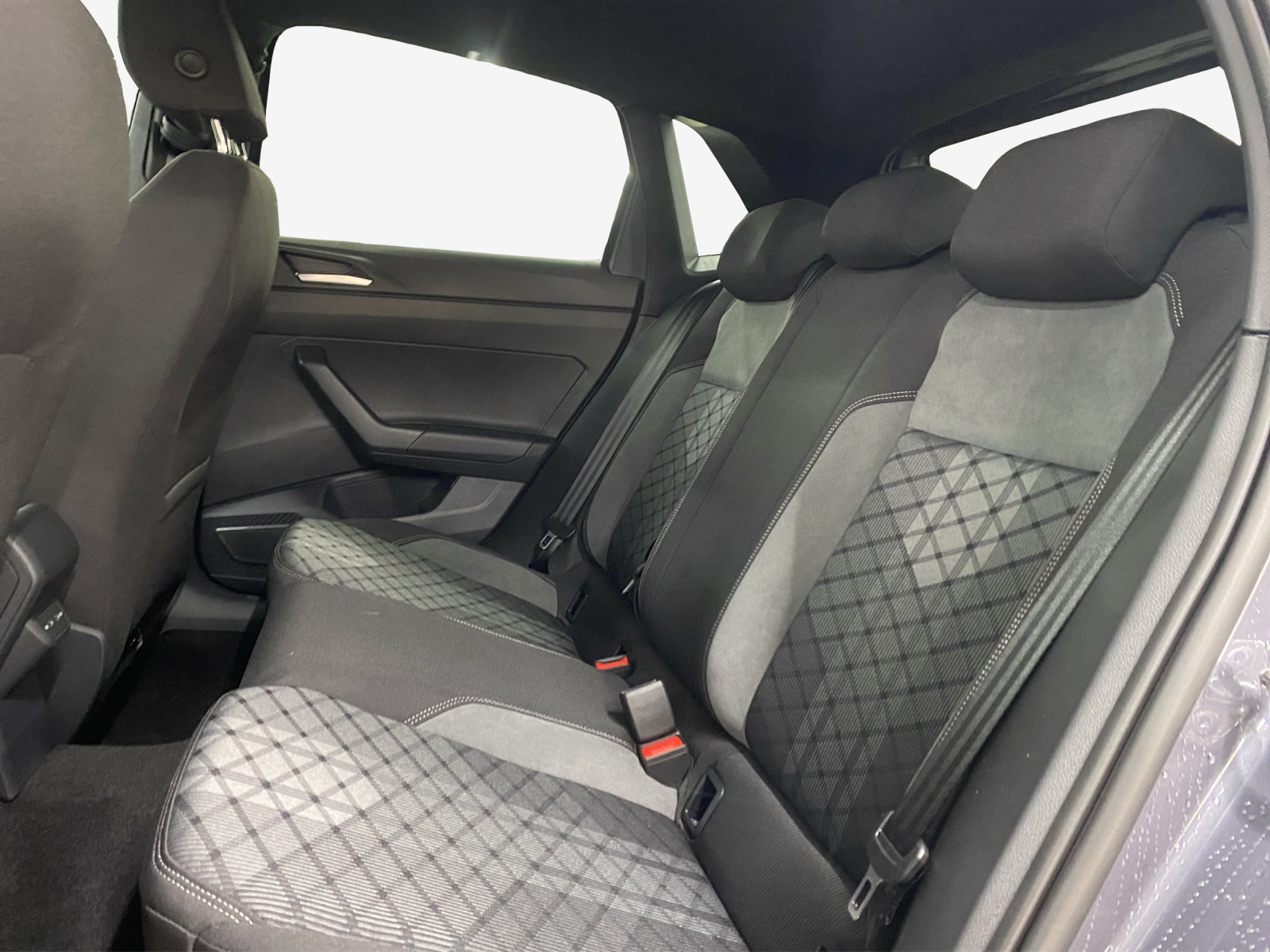 VW Polo 1.0 TSI R-Line United DSG-image-11