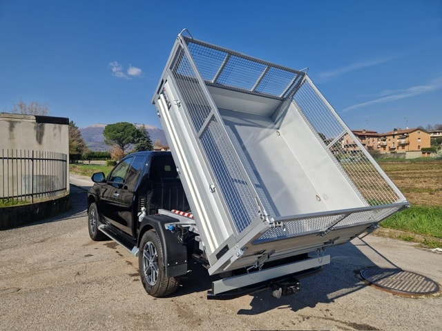 MITSUBISHI L 200 2.2 DID Value Club Cab - Ponte Ribaltabile 3 Lati "NUOVO" con Sopra Sponde - Gancio Traino KG. 3000-image-5