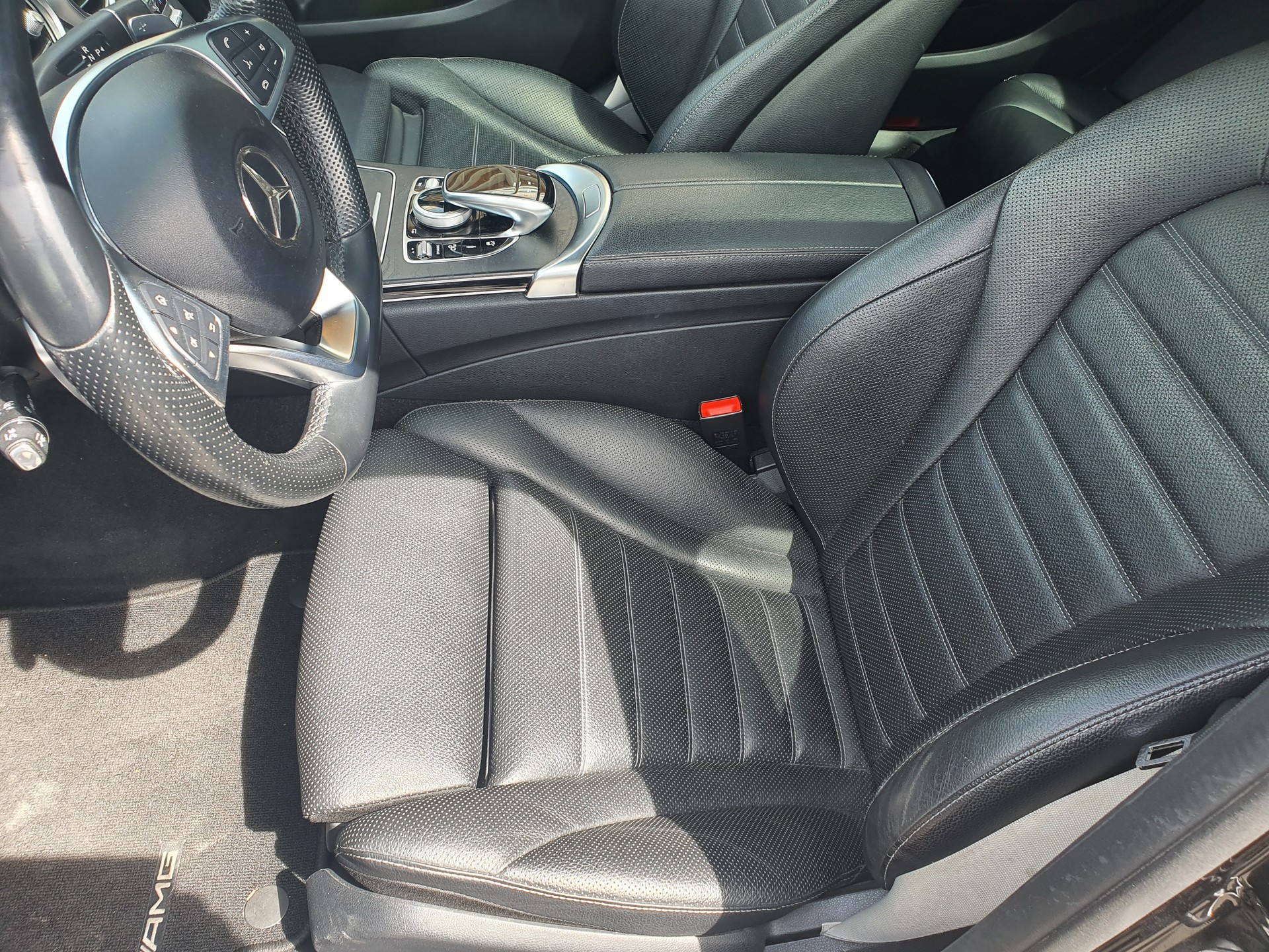 MERCEDES-BENZ C 43 AMG 4Matic 9G-Tronic-image-15