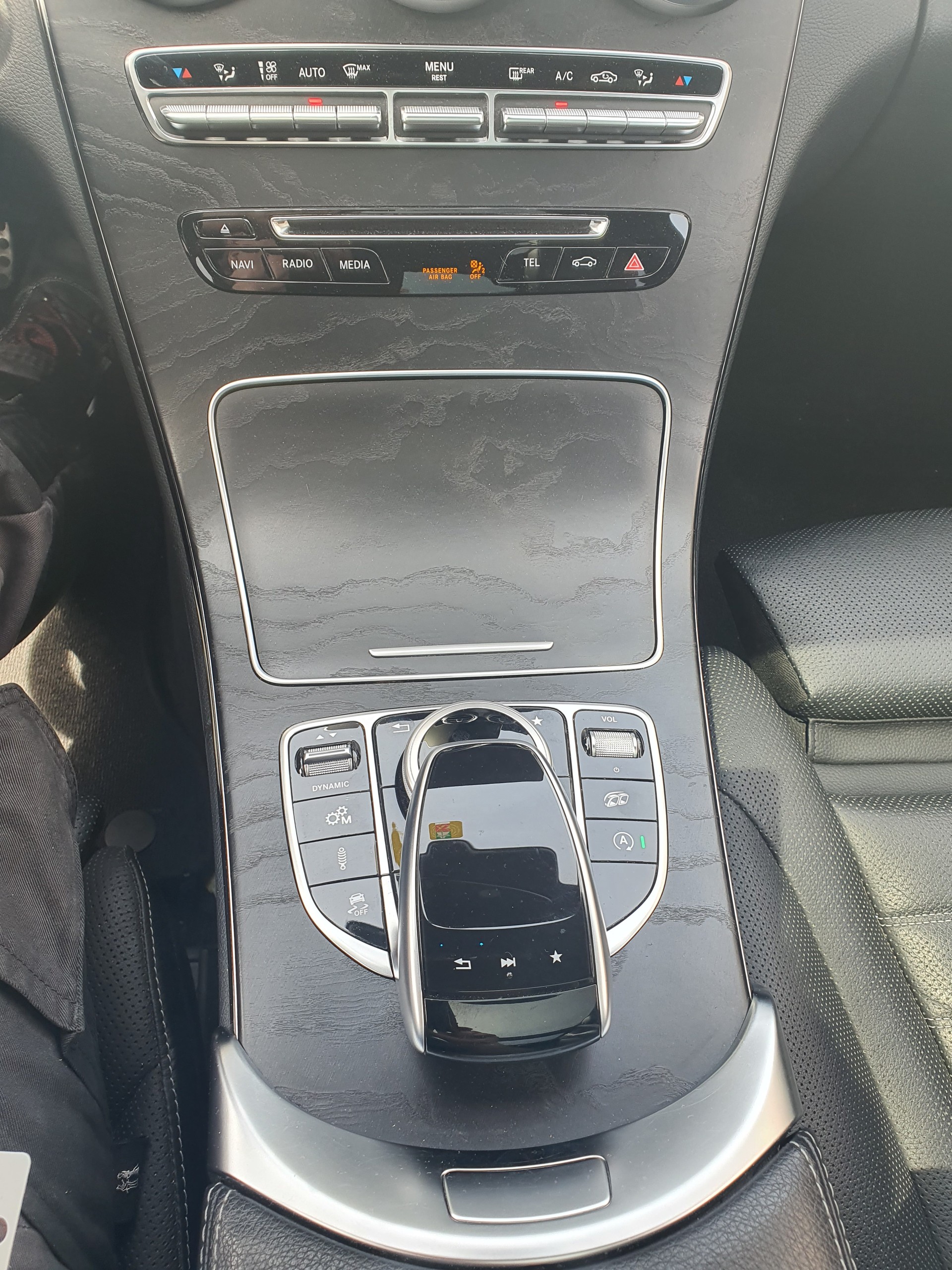 MERCEDES-BENZ C 43 AMG 4Matic 9G-Tronic-image-9