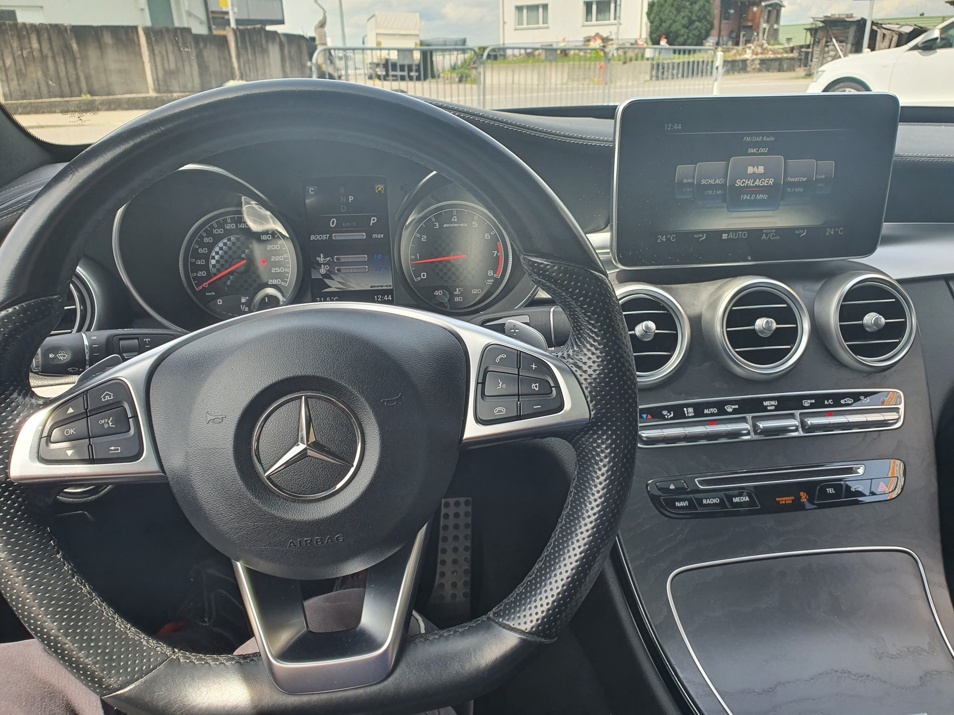 MERCEDES-BENZ C 43 AMG 4Matic 9G-Tronic-image-8