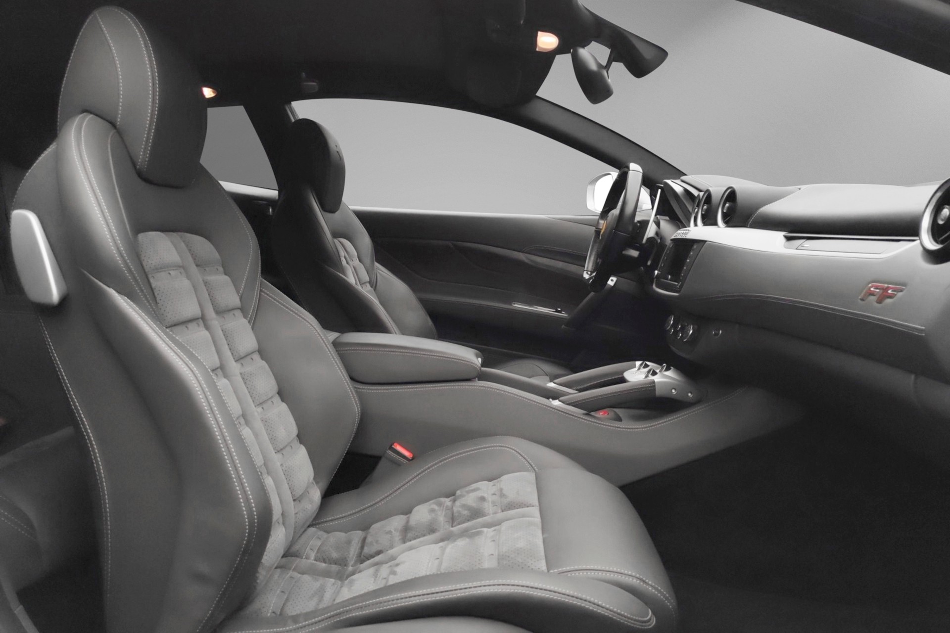 FERRARI FF-image-11