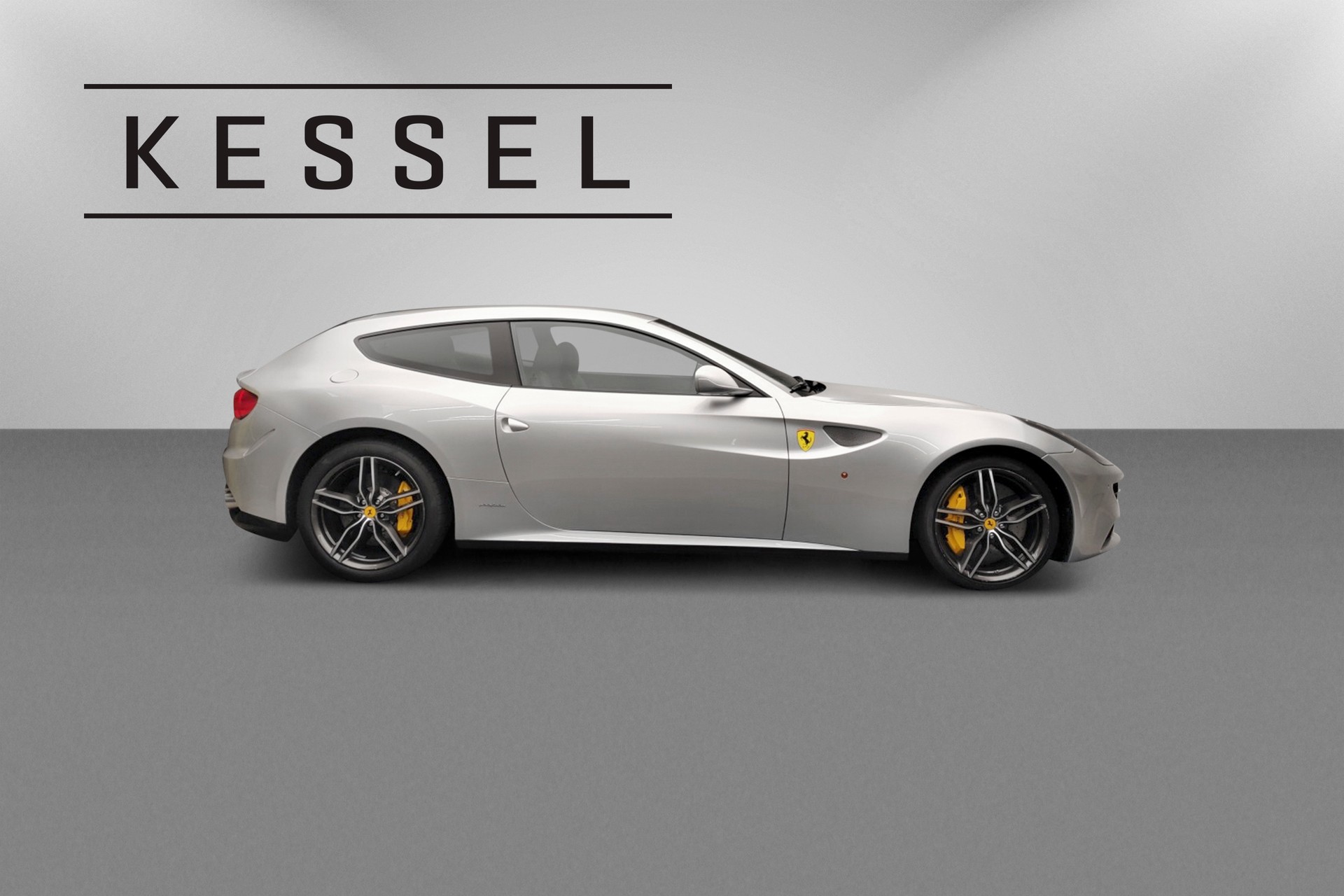 FERRARI FF-image-7