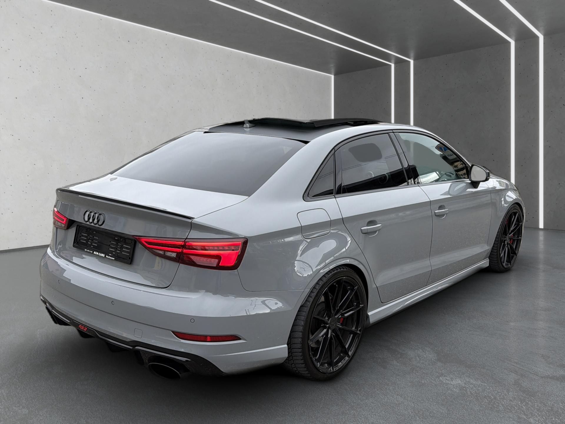 AUDI RS3 Limousine 2.5 TSI quattro S-tronic-image-5