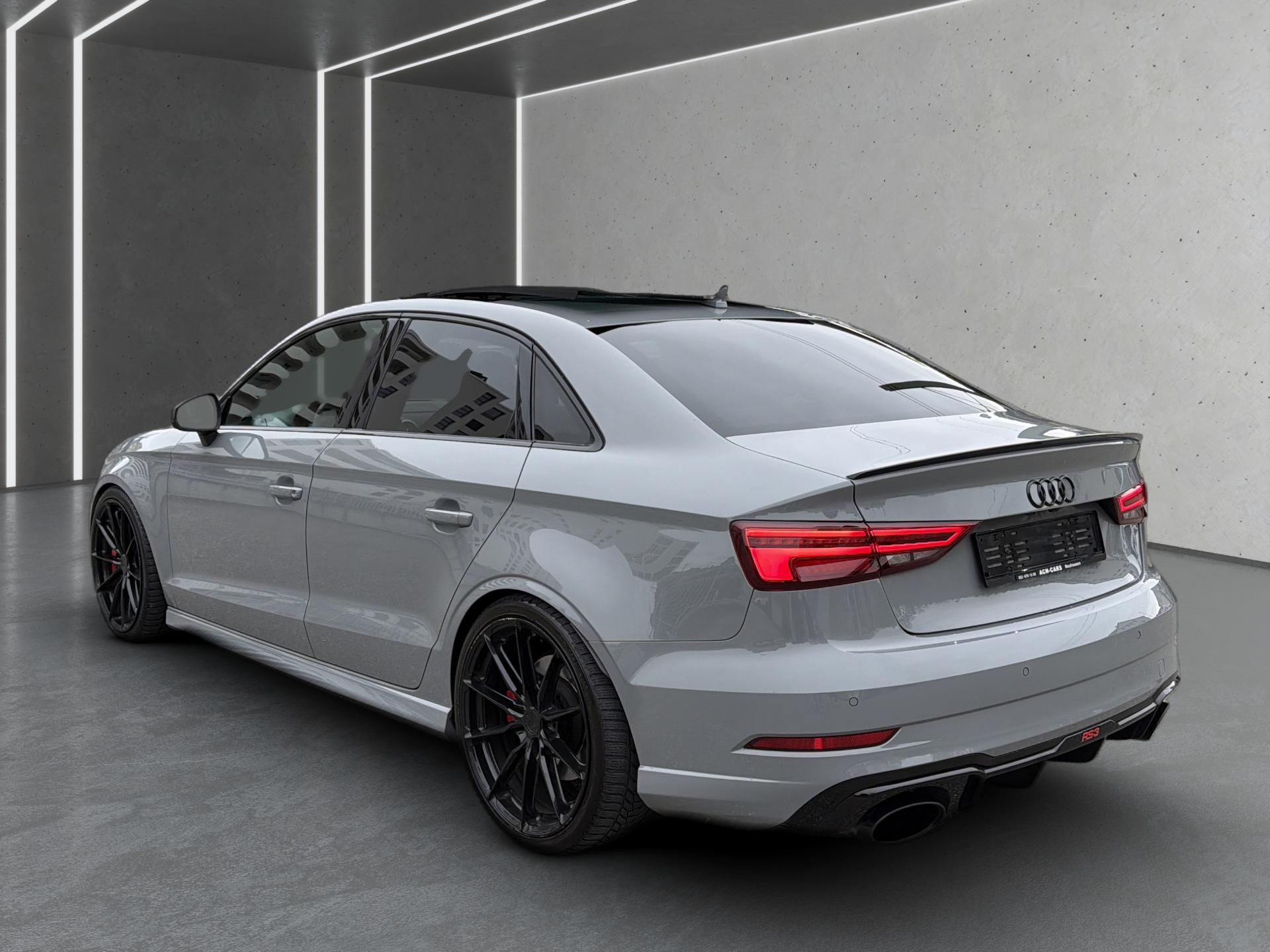 AUDI RS3 Limousine 2.5 TSI quattro S-tronic-image-3