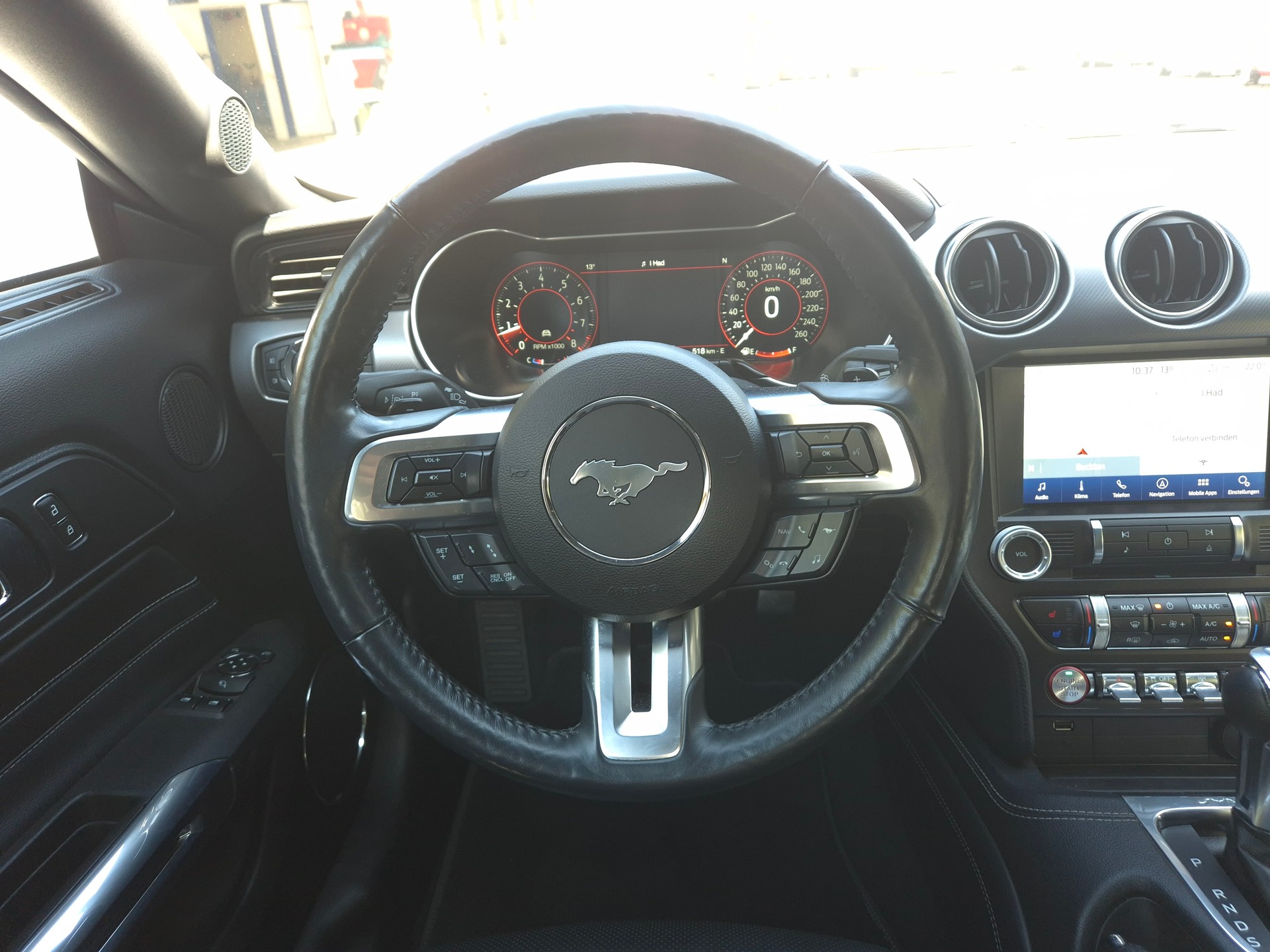 FORD Mustang Fastback 5.0 V8 GT Automat-image-18